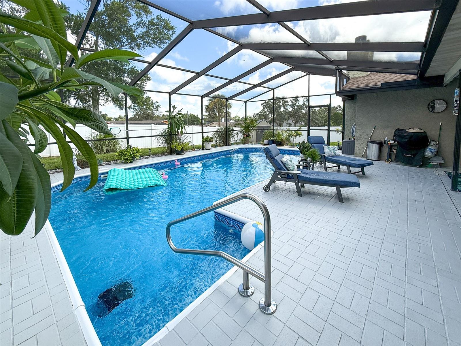 11019 Captain Dr Property Photo 2