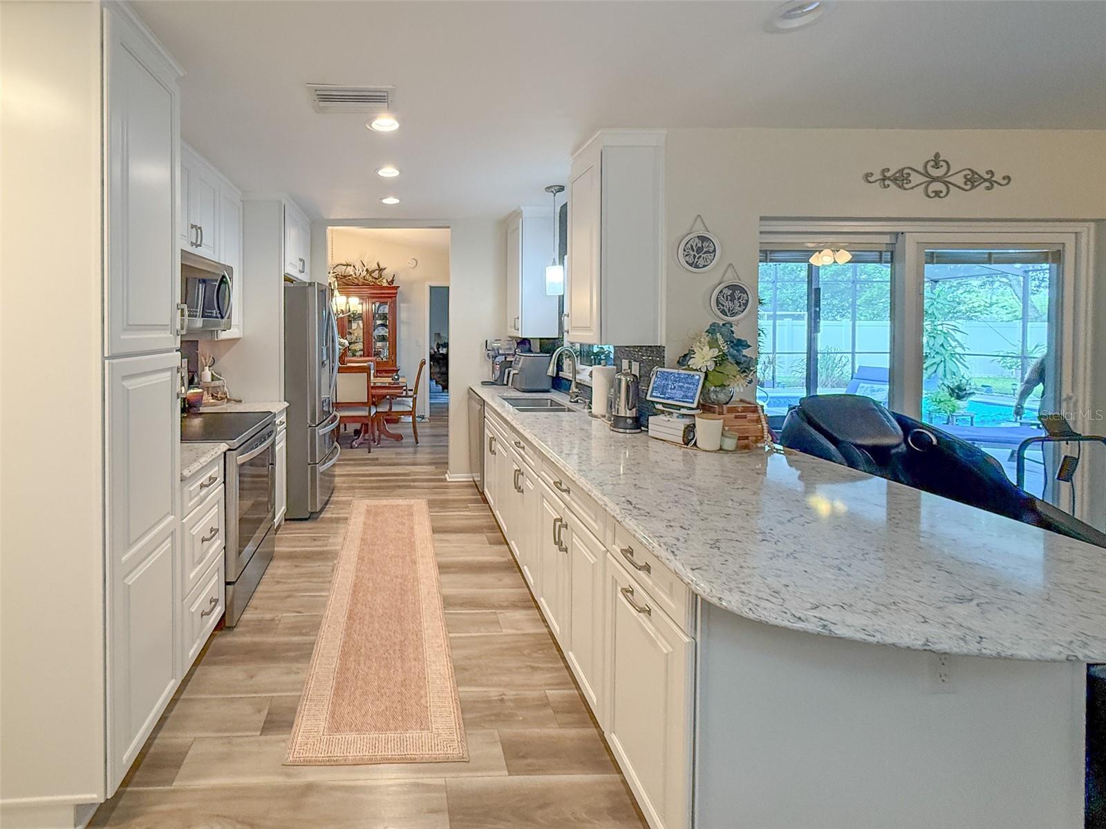 11019 Captain Dr Property Photo 4