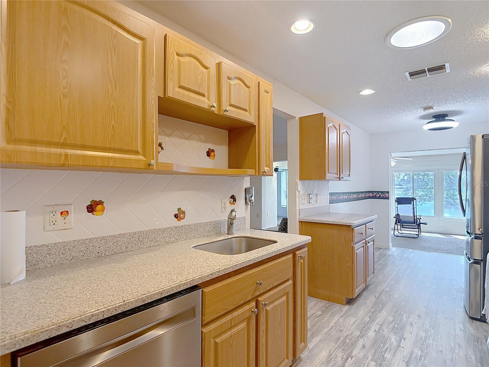 7406 Heather Walk Dr Property Photo 23