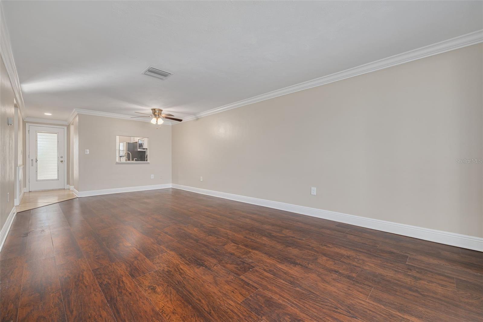 W7889235 Property Photo 11