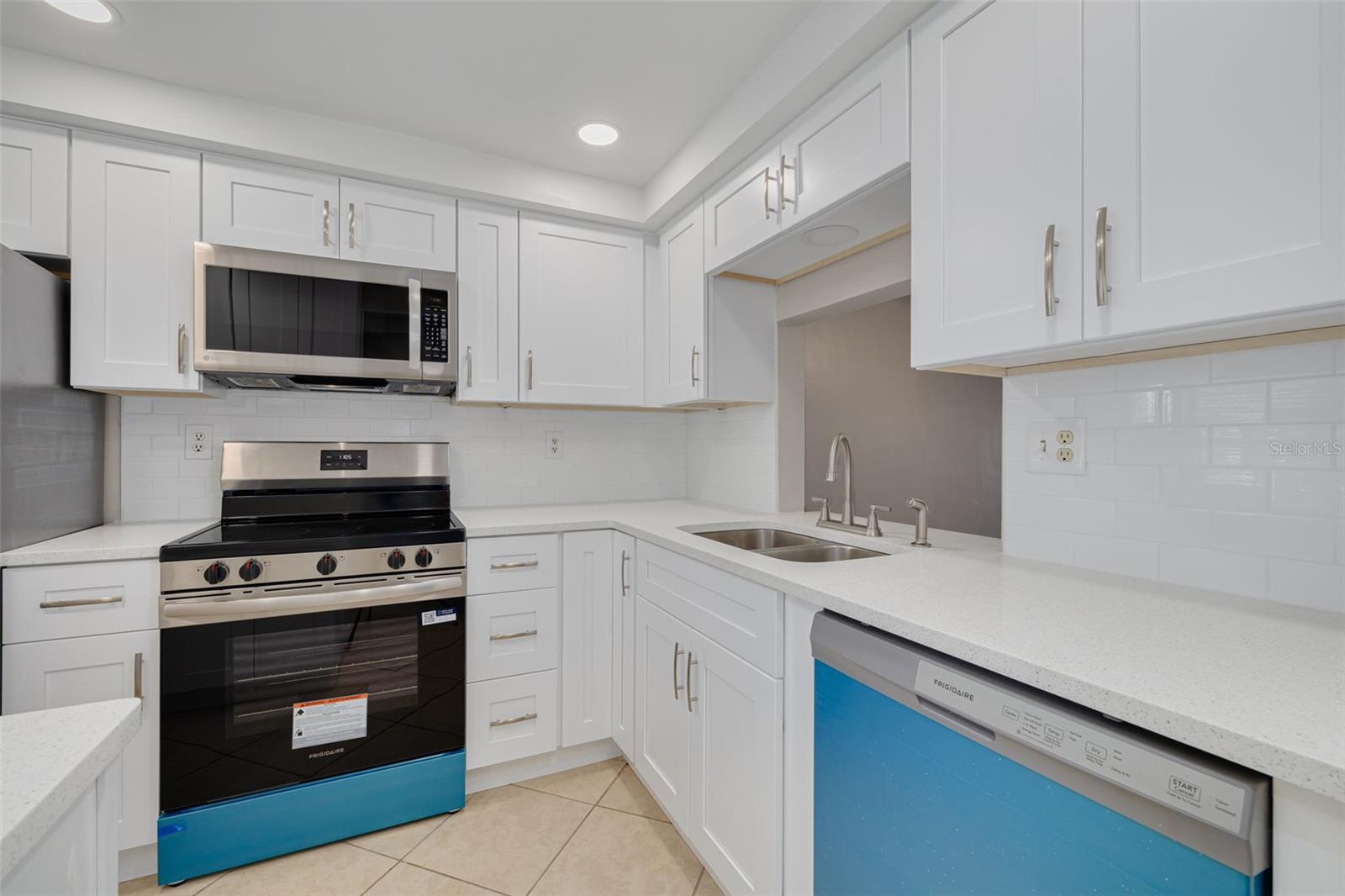 W7889235 Property Photo 14