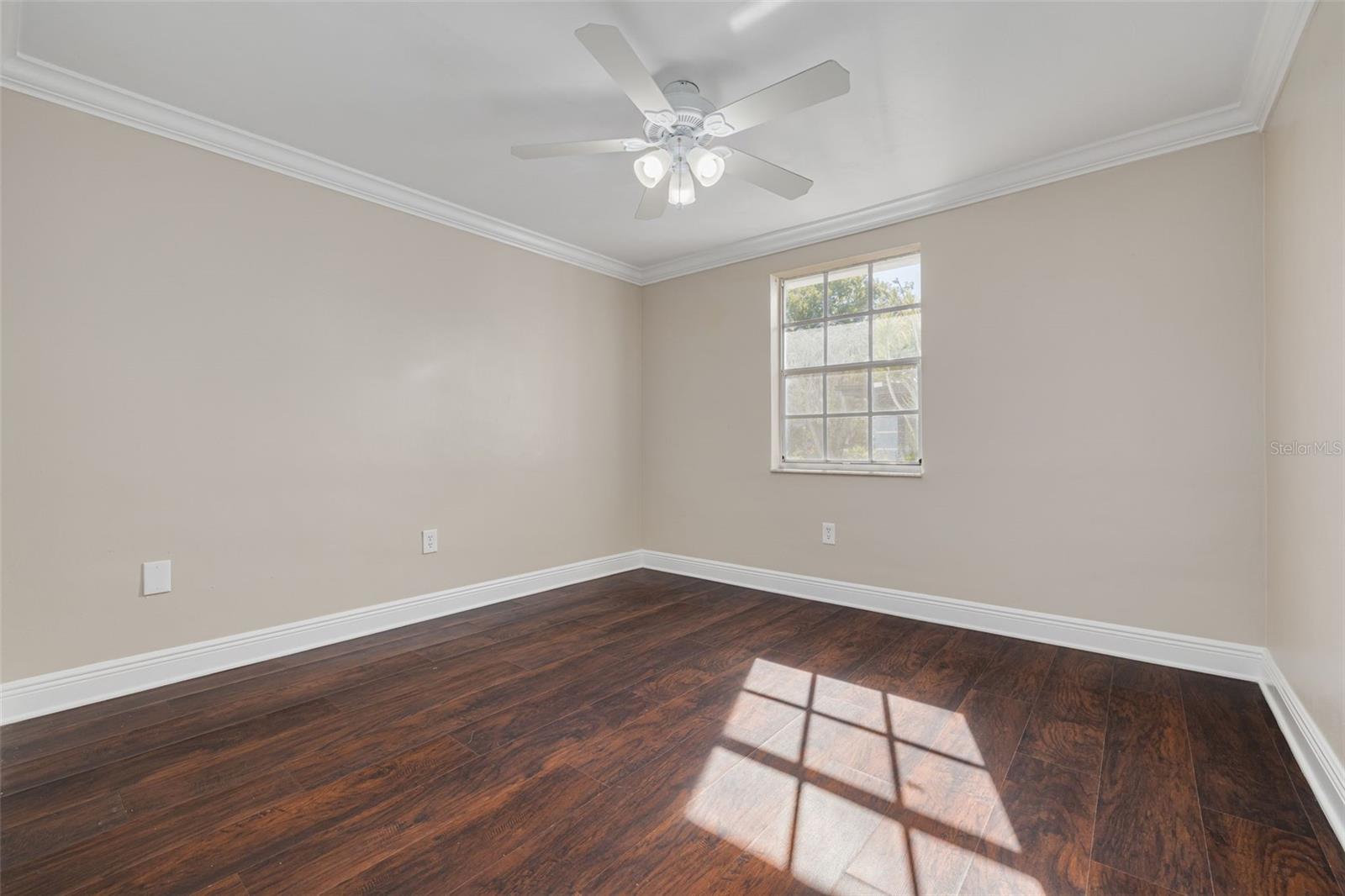 W7889235 Property Photo 22