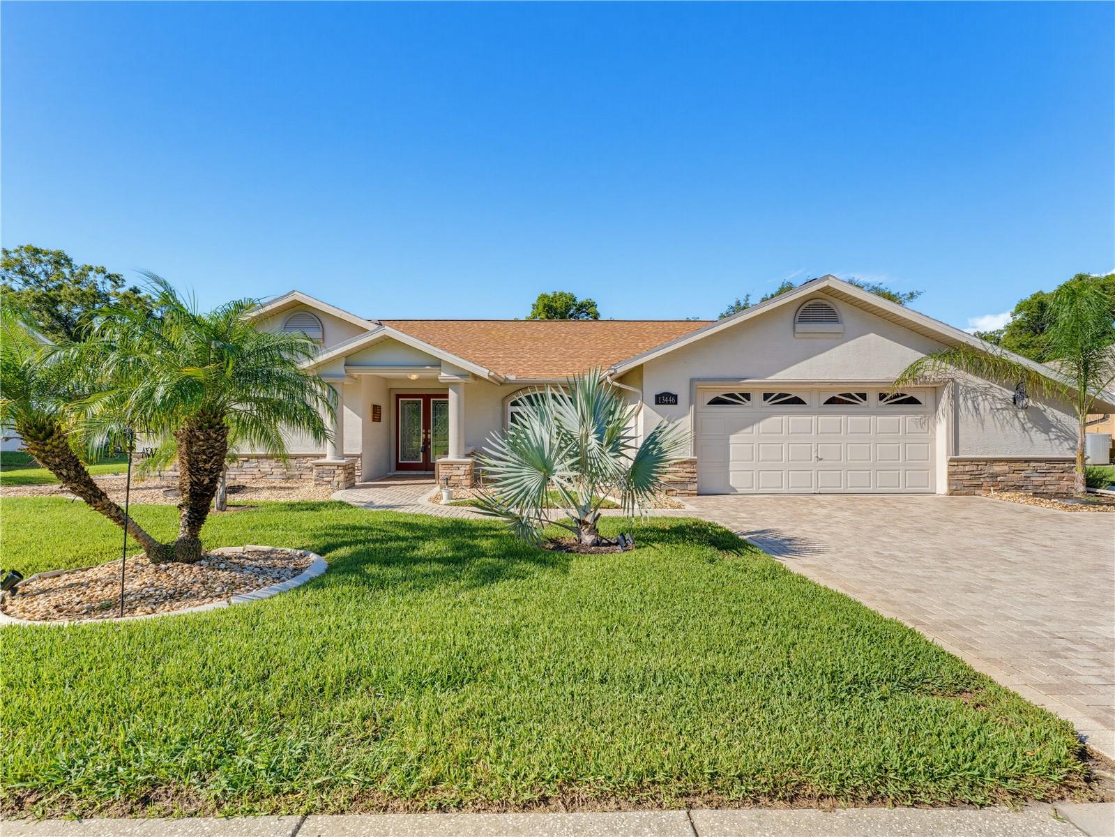 13446 Newcastle Ave Property Photo 2
