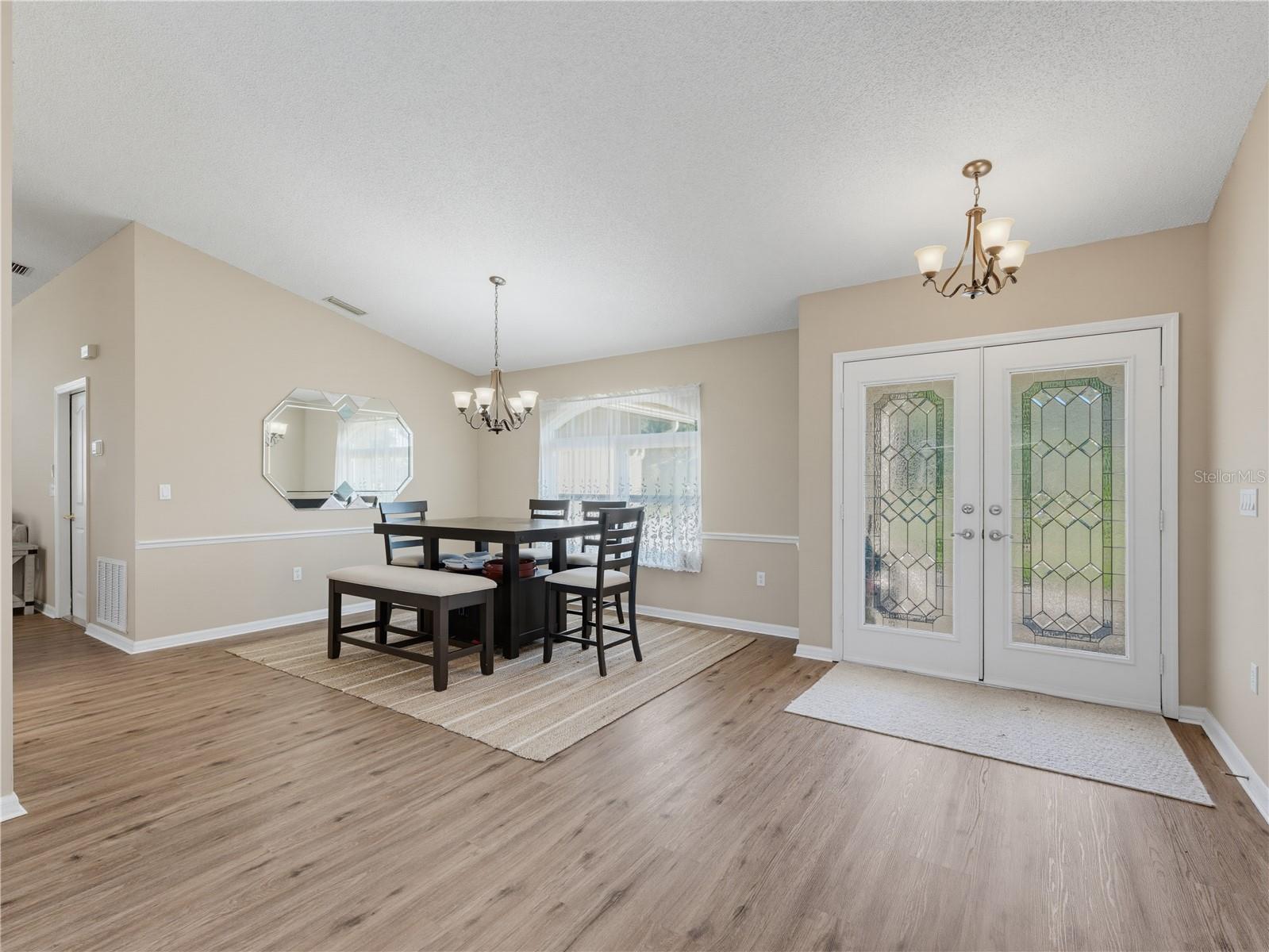 13446 Newcastle Ave Property Photo 15