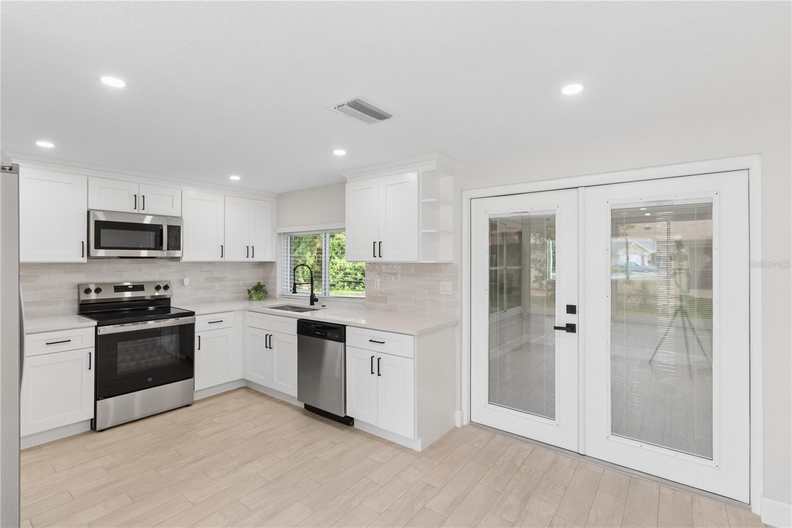 12220 Meadowbrook Ln Property Photo 13