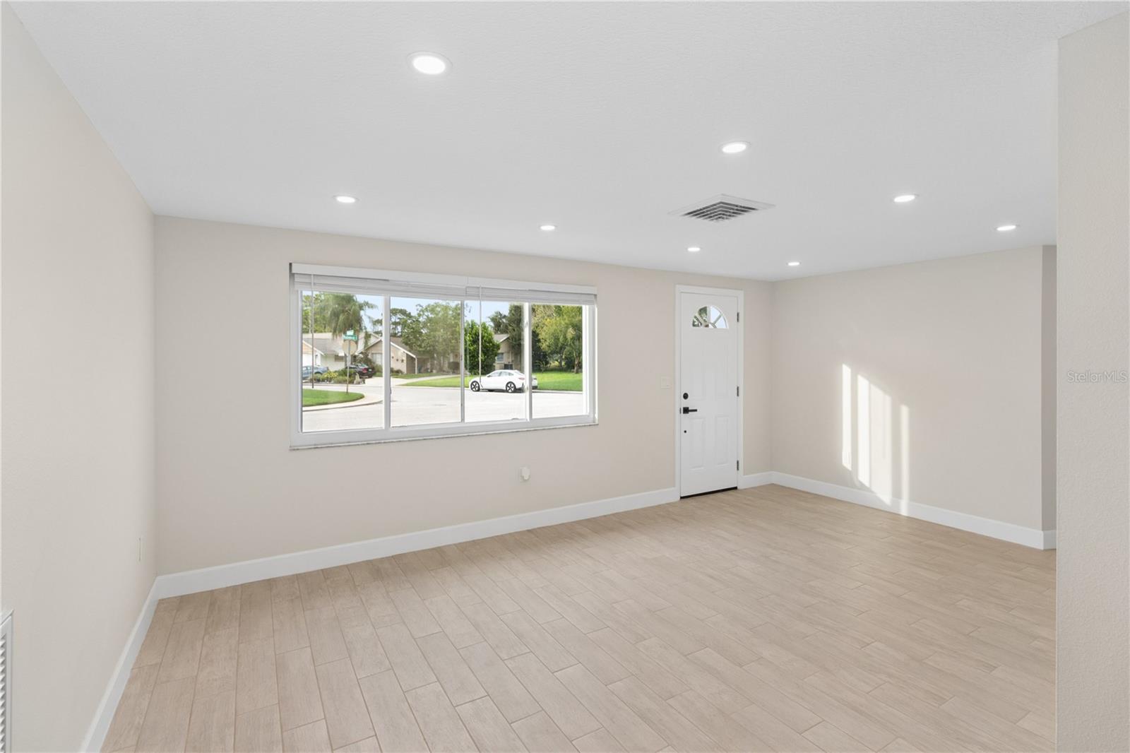 12220 Meadowbrook Ln Property Photo 14