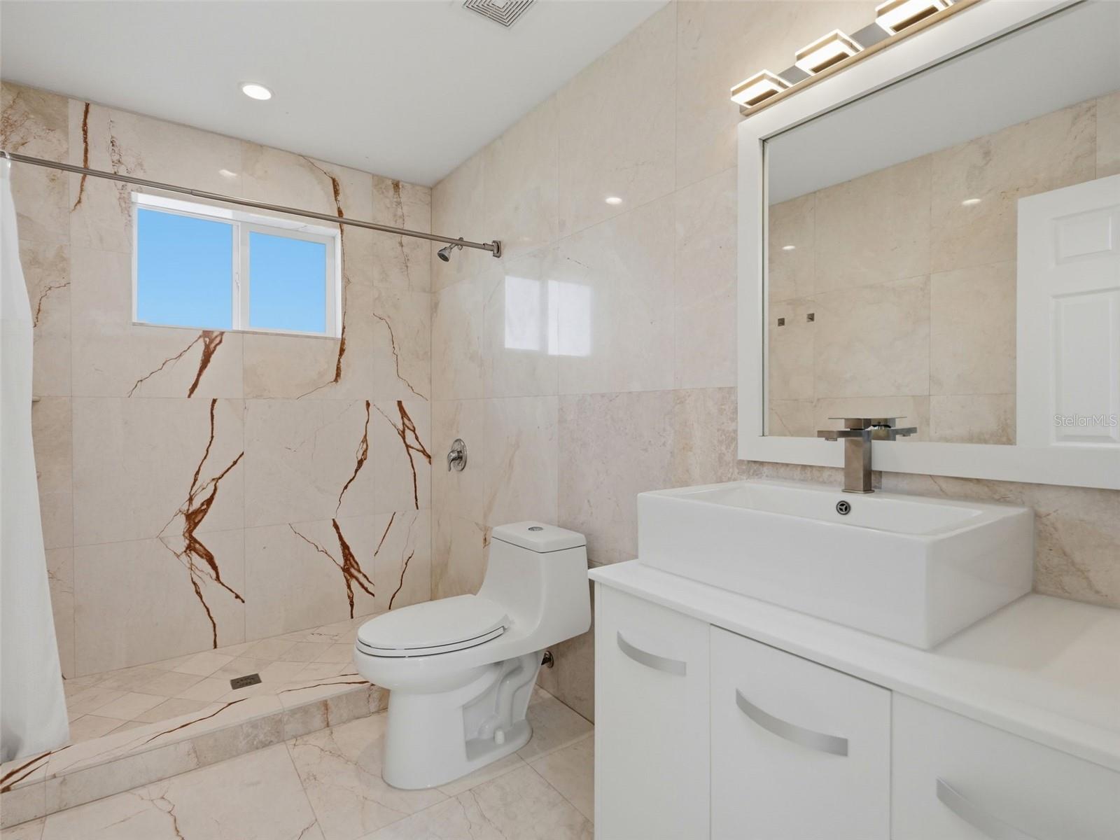3385 Gulfview Dr Property Photo 32