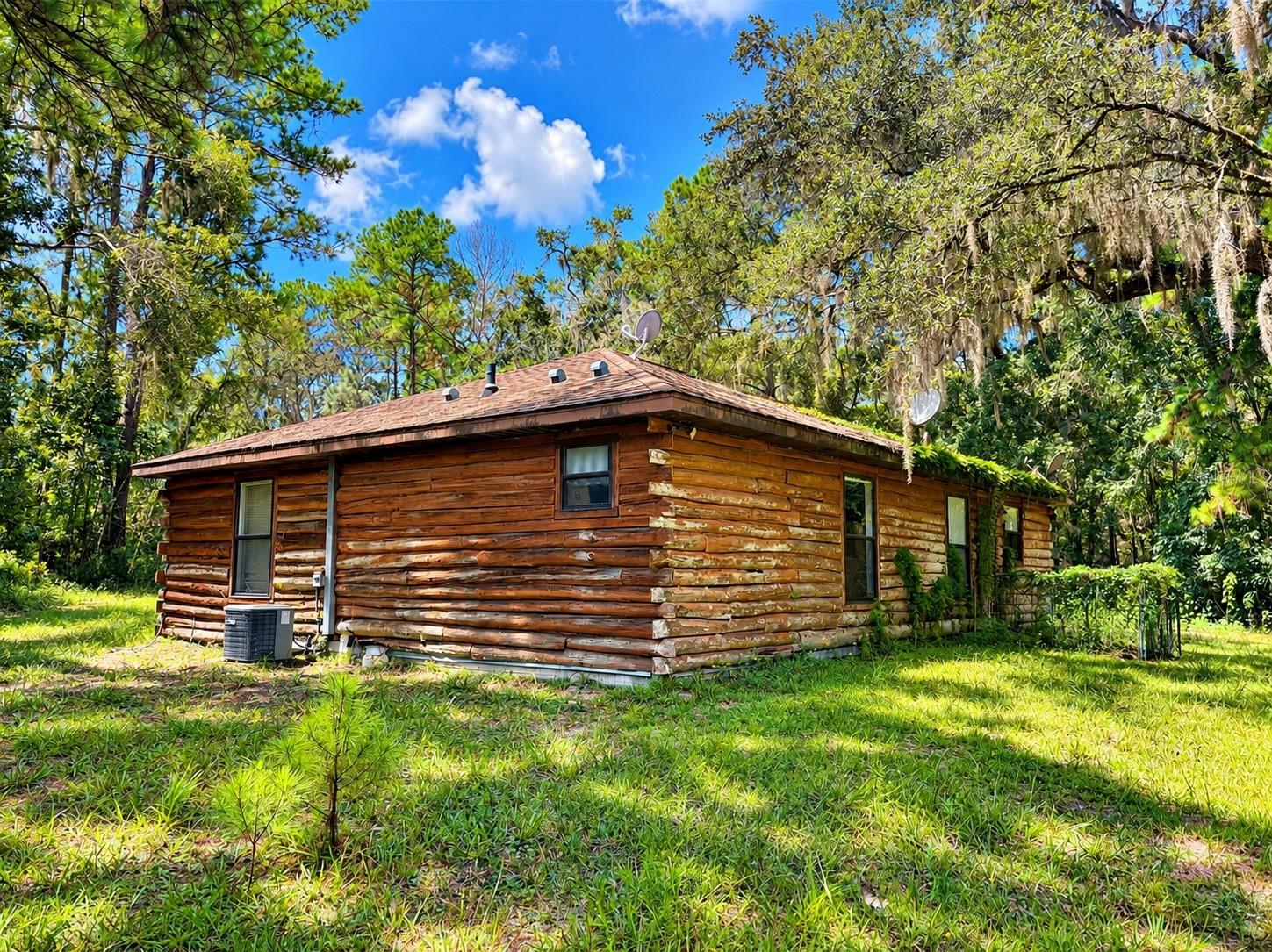 20327 Powell Rd Property Photo 4