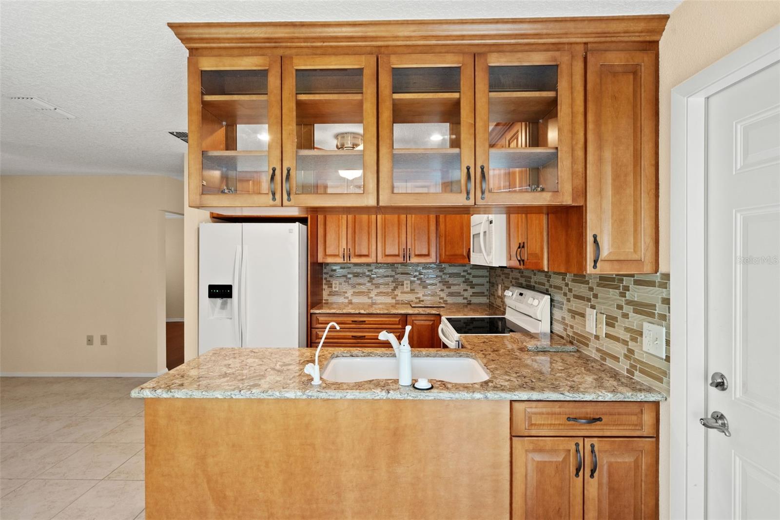 6090 Elcona Ct Property Photo 13