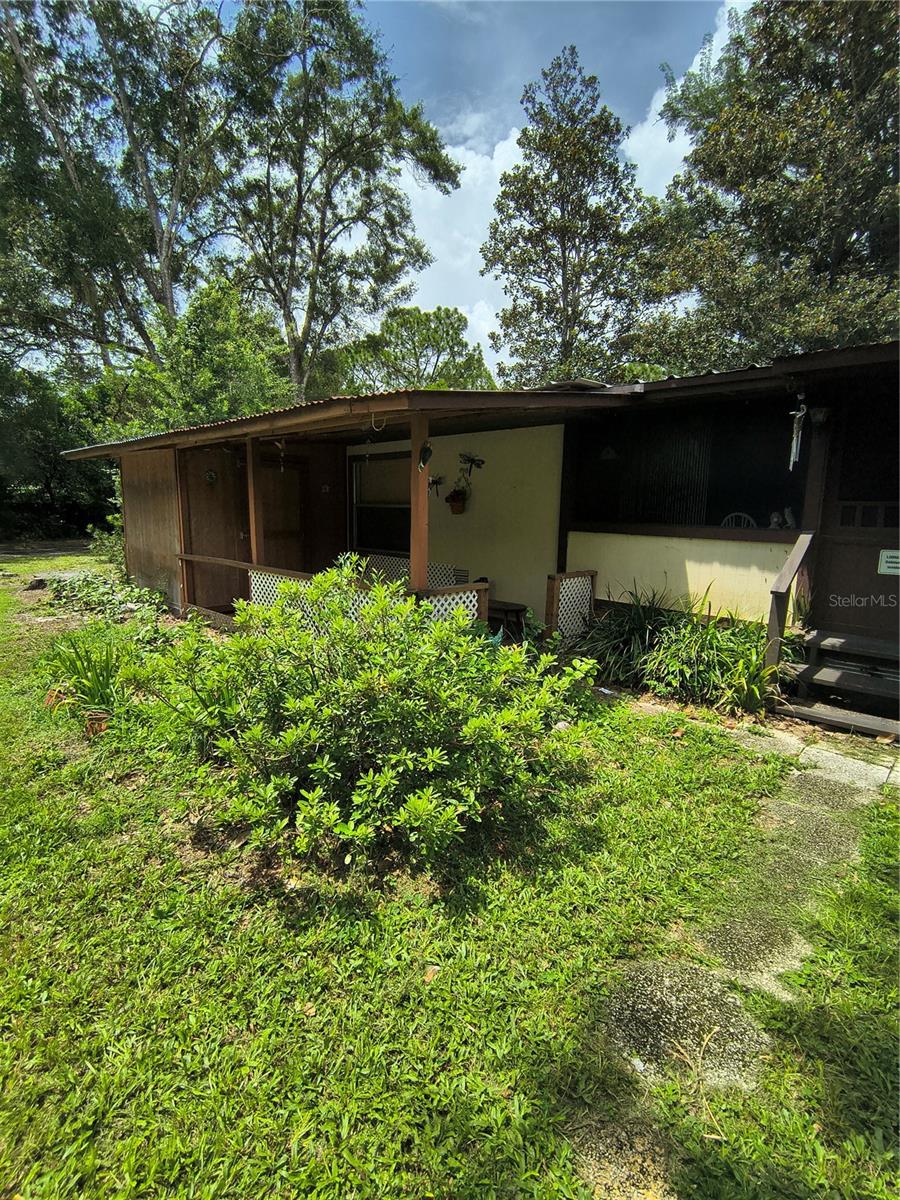 18250 Caufield Rd Property Photo 2