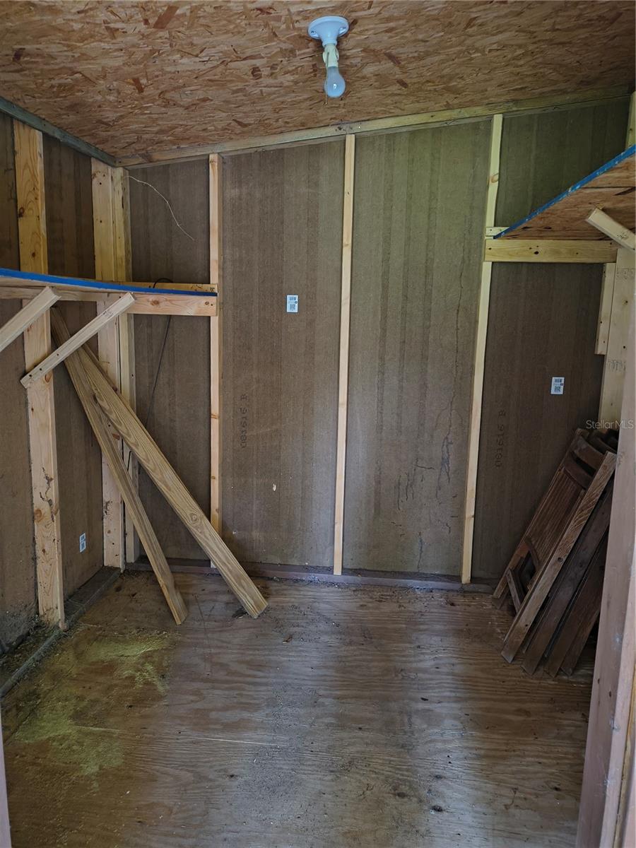 18250 Caufield Rd Property Photo 5