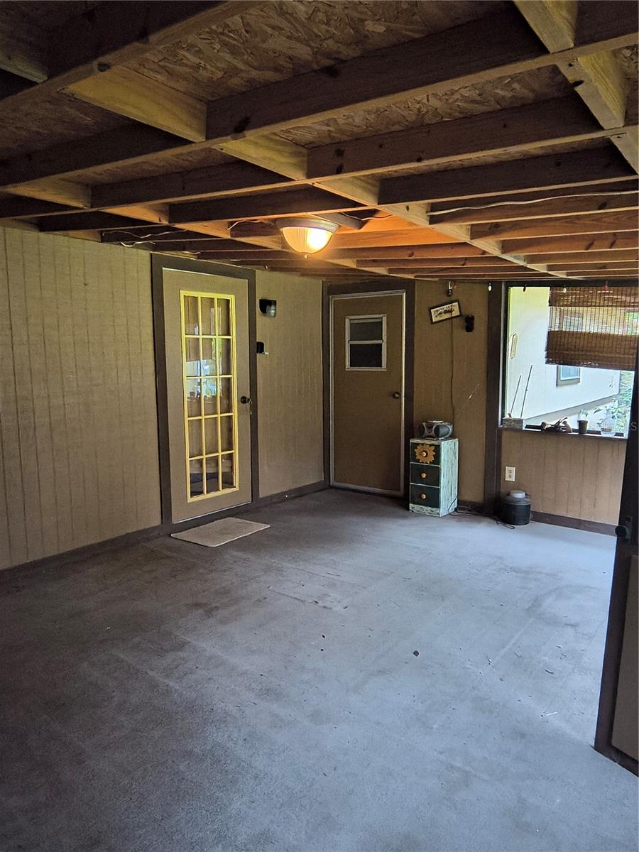 18250 Caufield Rd Property Photo 6