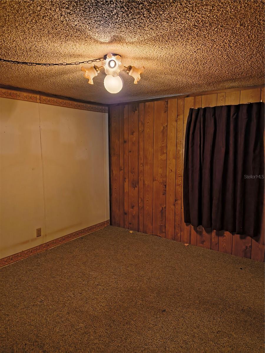 18250 Caufield Rd Property Photo 14