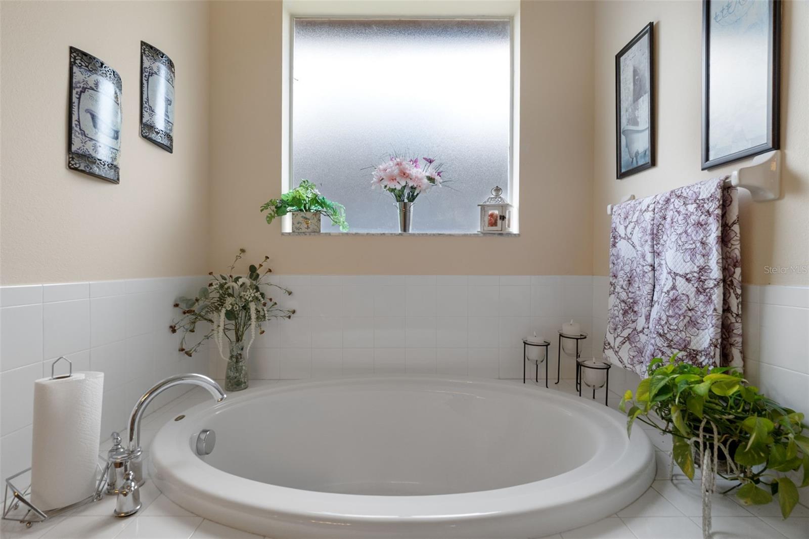 14056 Leybourne Way Property Photo 31
