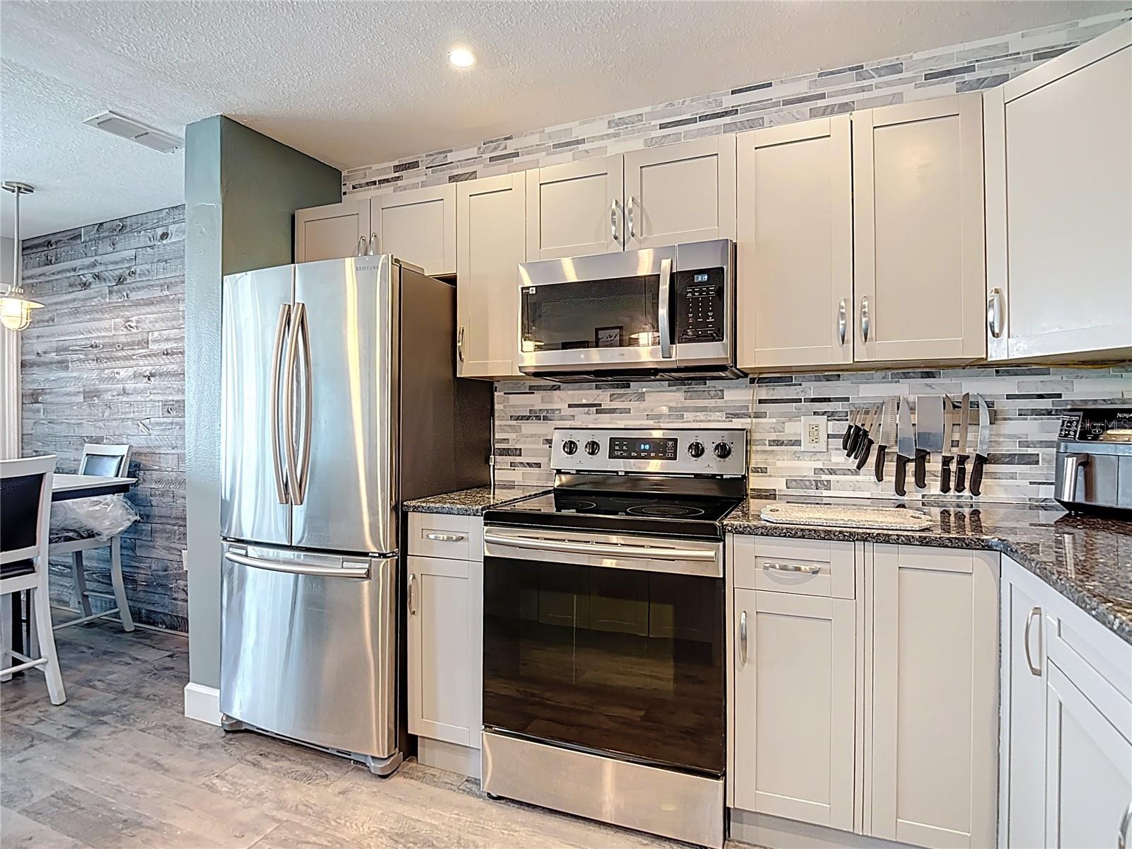 5722 Biscayne Ct #304 Property Photo 18