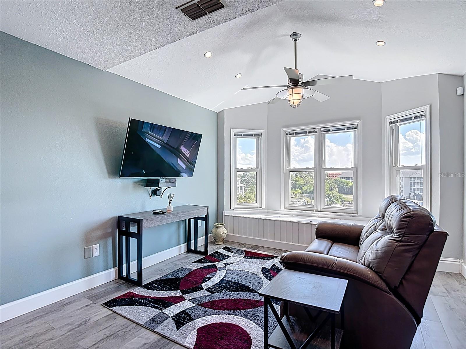 5722 Biscayne Ct #304 Property Photo 30