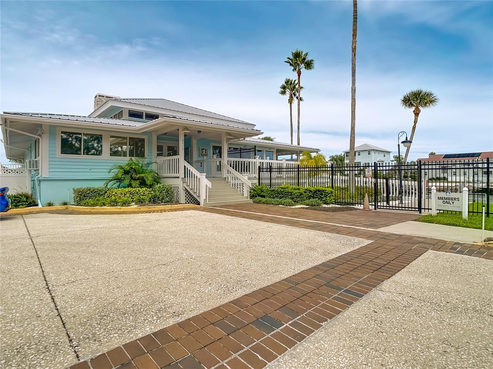 5722 Biscayne Ct #304 Property Photo 78