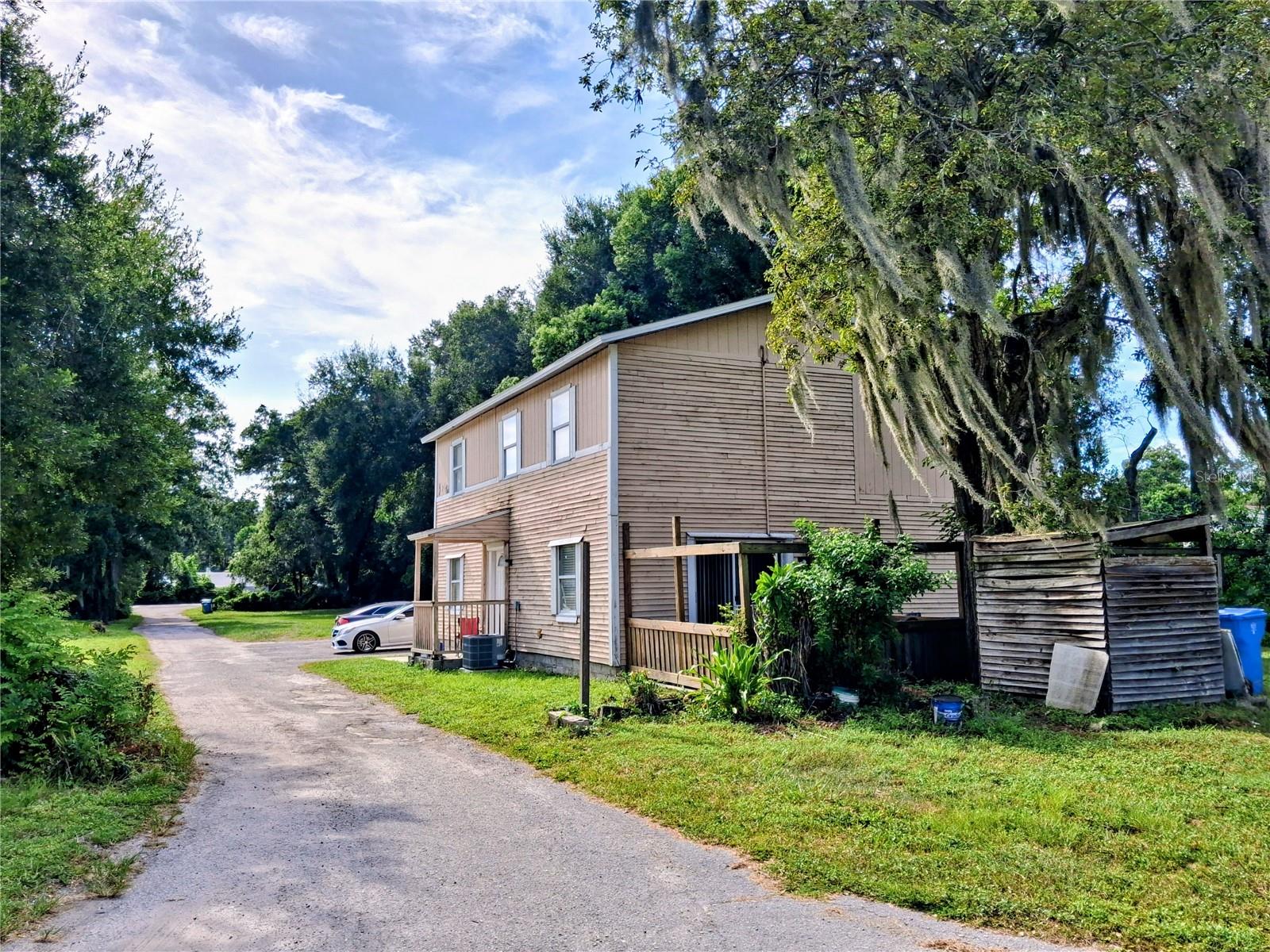1208 S Taylor Rd Property Photo 5