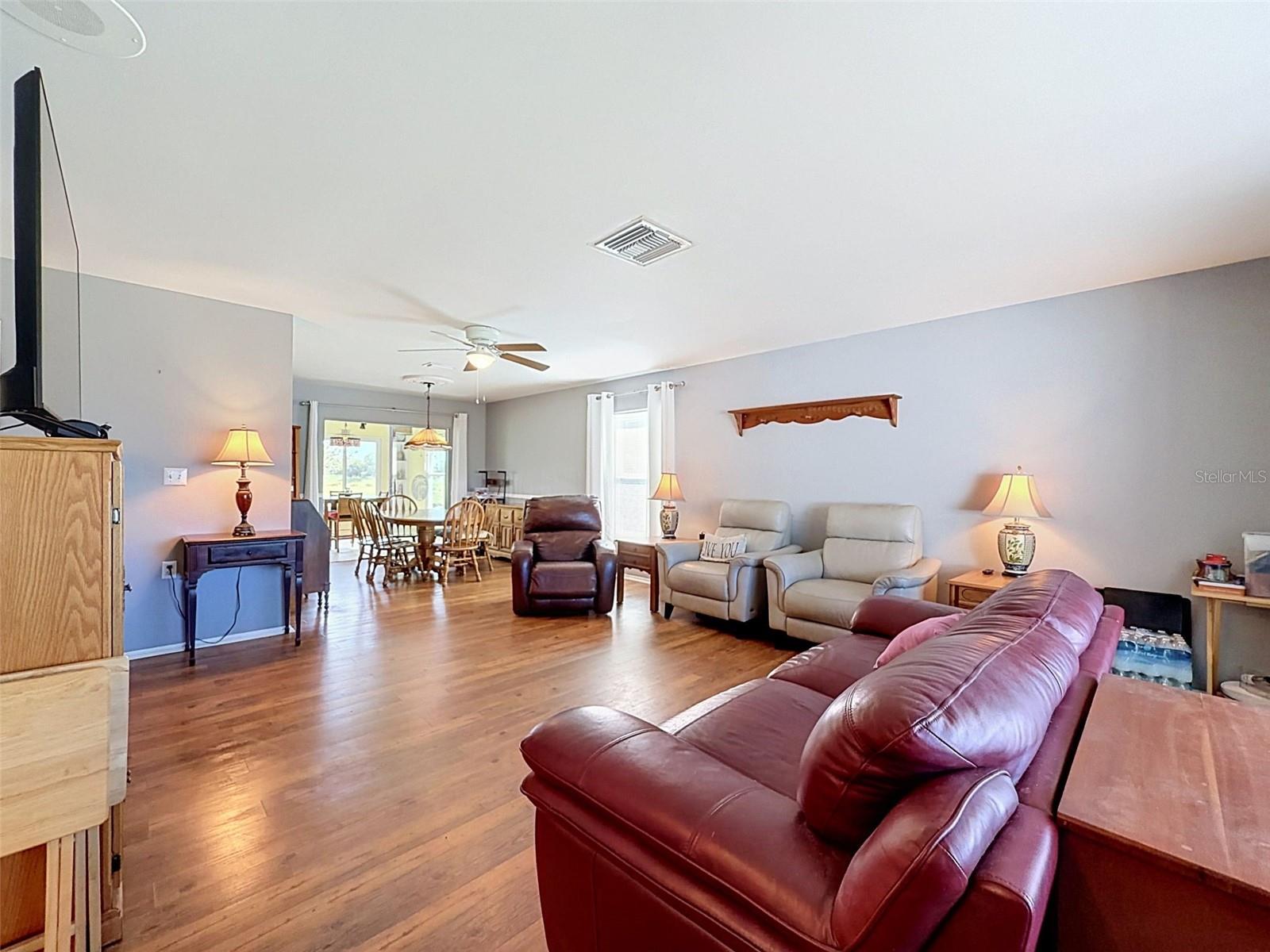 8221 Palencia Dr Property Photo 8