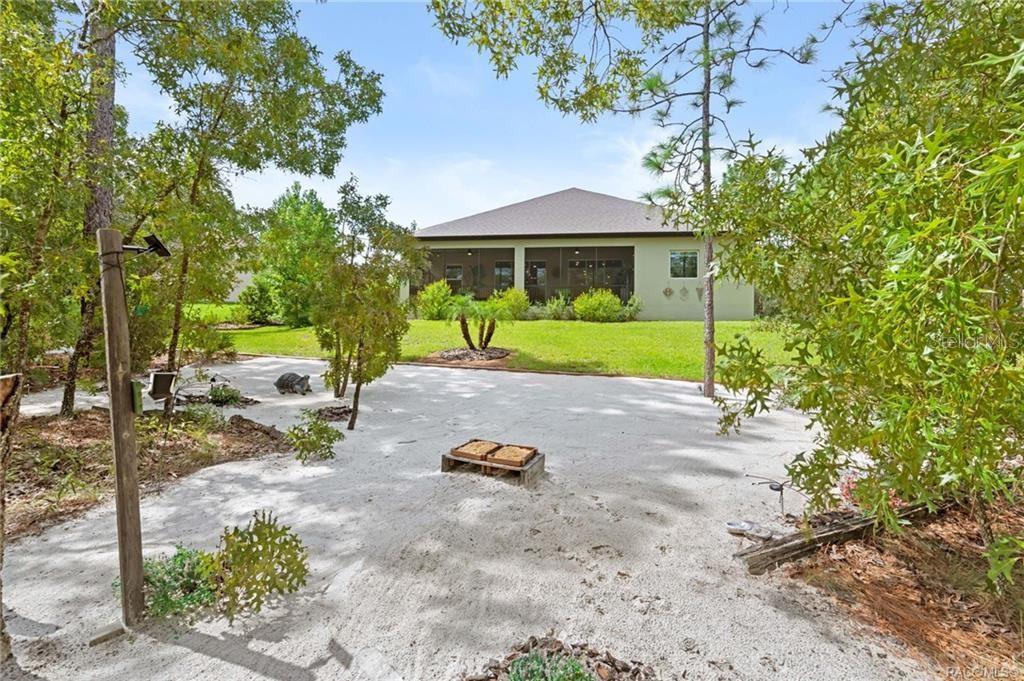 16 Elder Ct E Property Photo 46