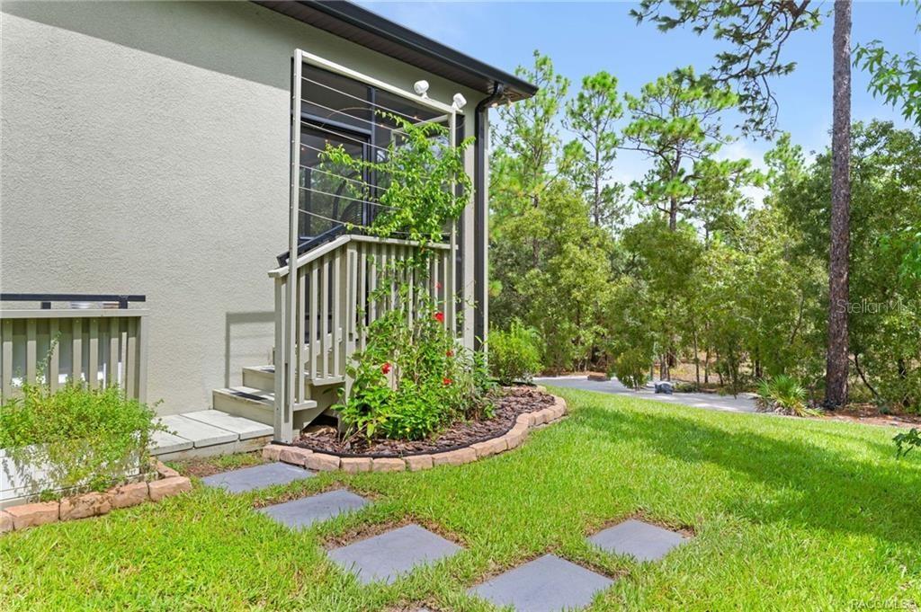 16 Elder Ct E Property Photo 50