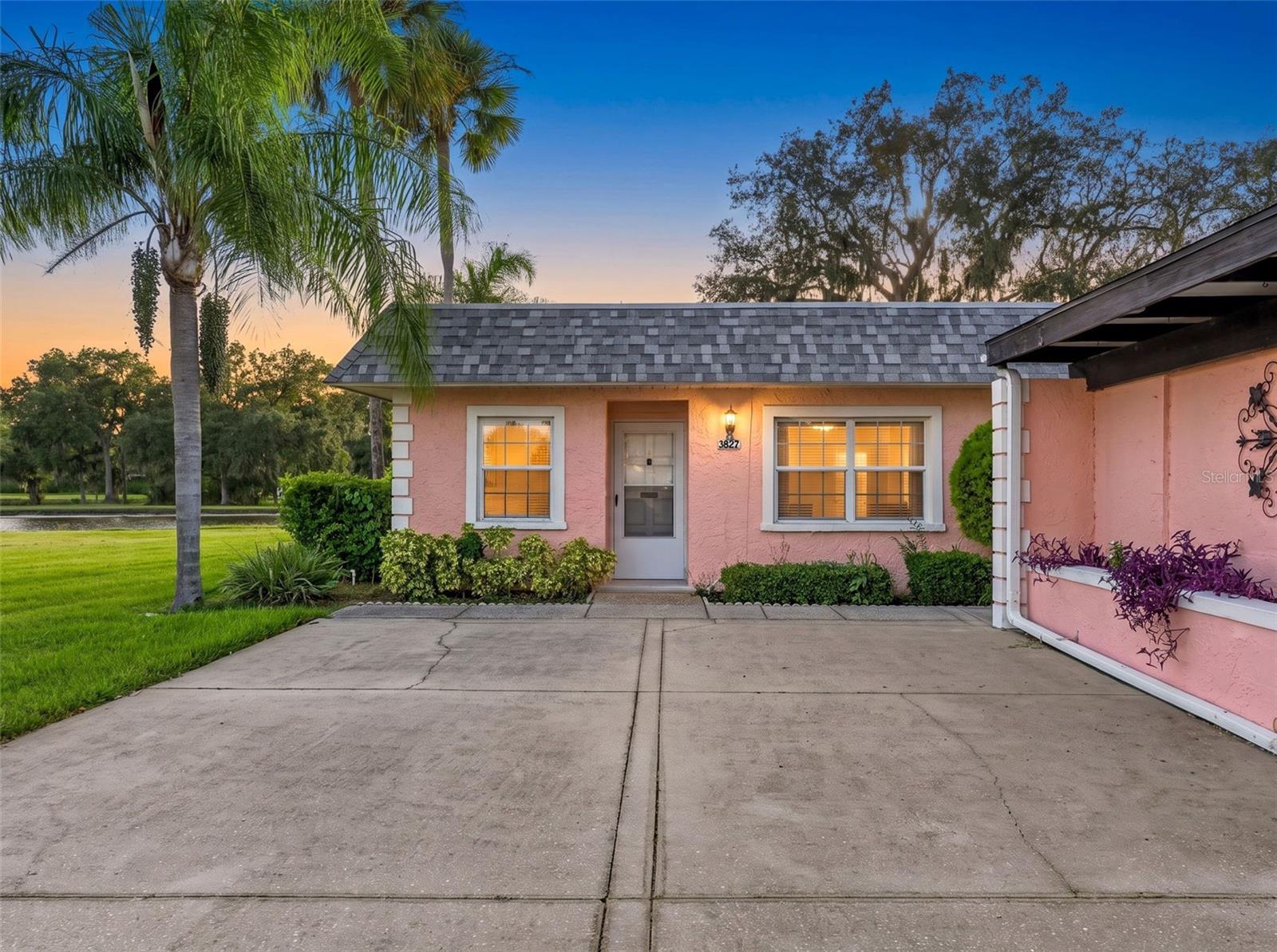 3827 TROPHY BLVD Property Photo 1