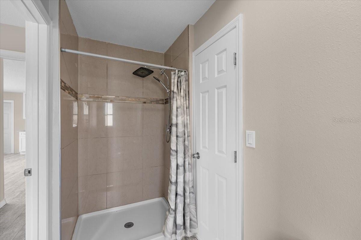 4284 Columbus Dr Property Photo 14