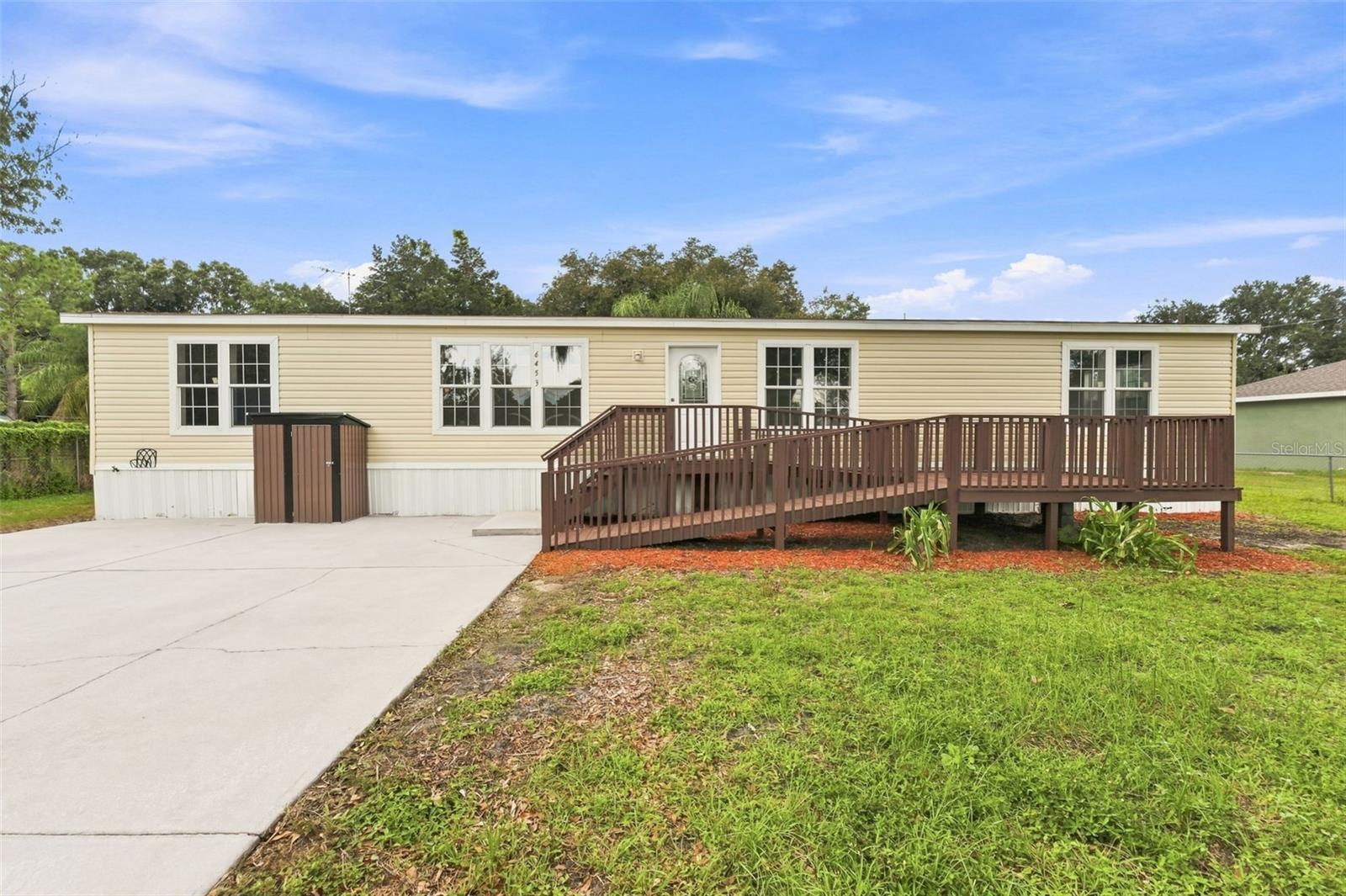 6453 Mangrove Dr Property Photo 1