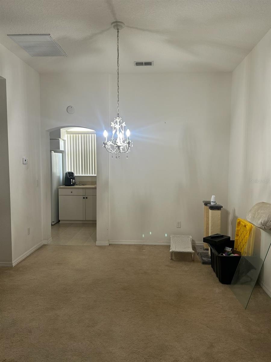 W7889359 Property Photo 5