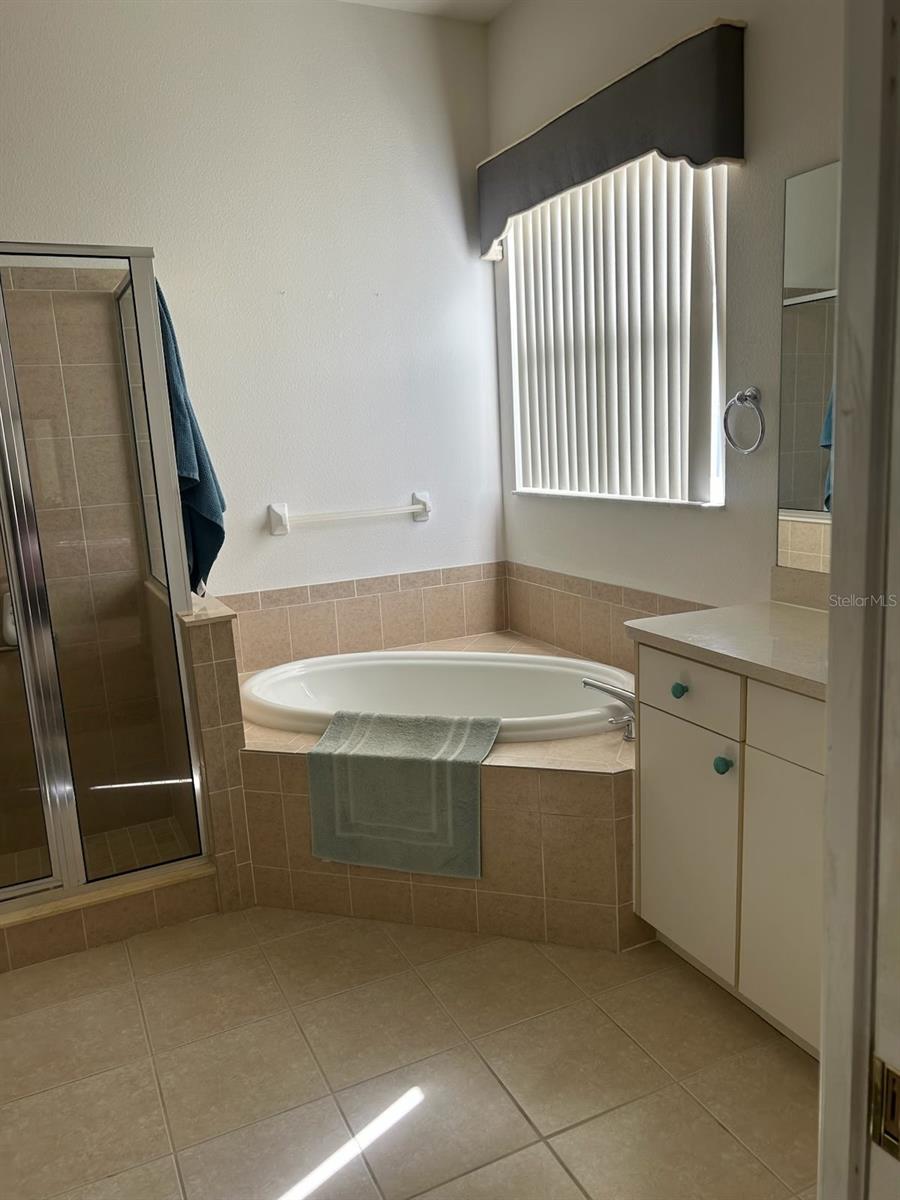 W7889359 Property Photo 13