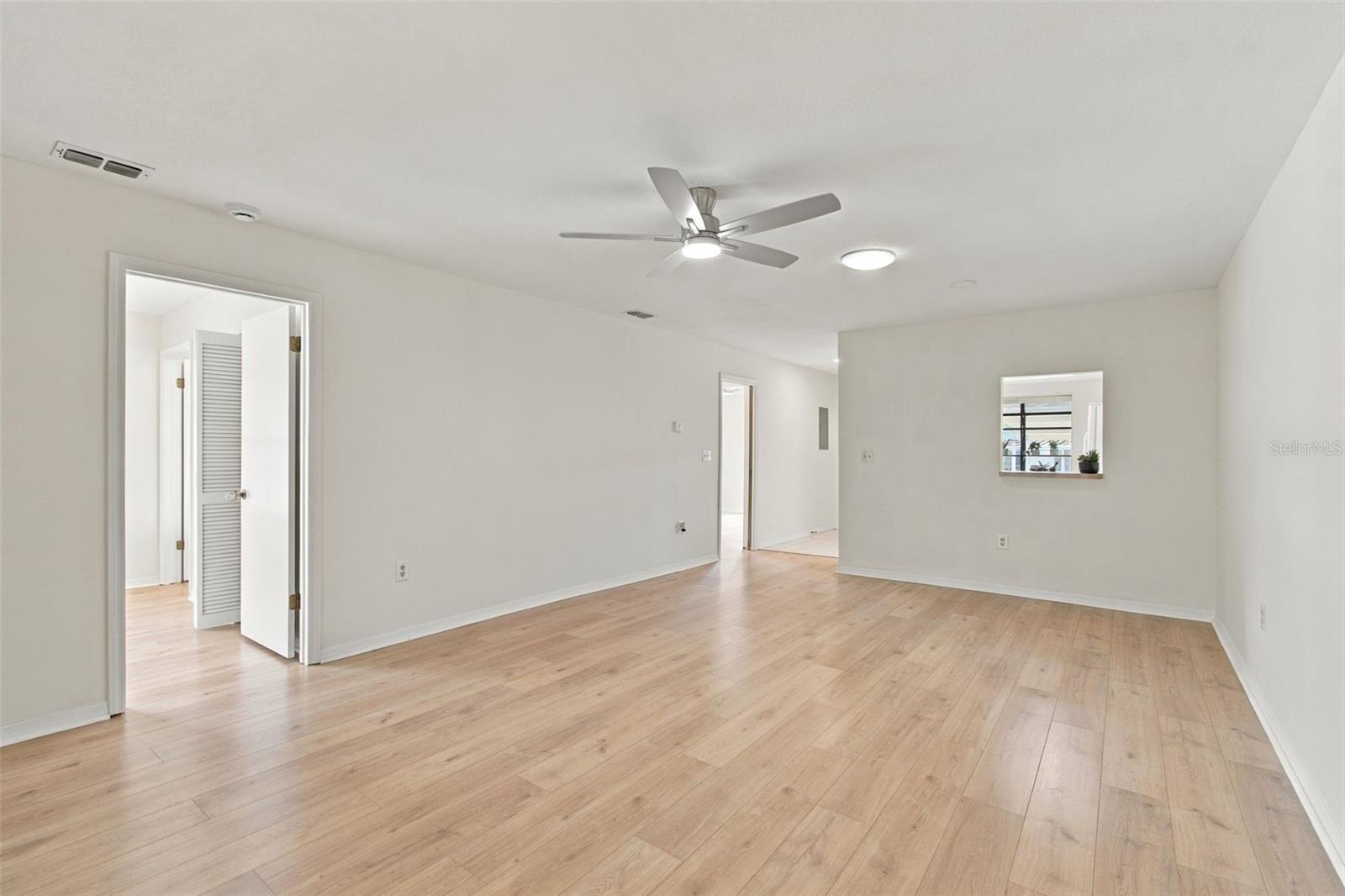 7610 Oakmont Ln Property Photo 7