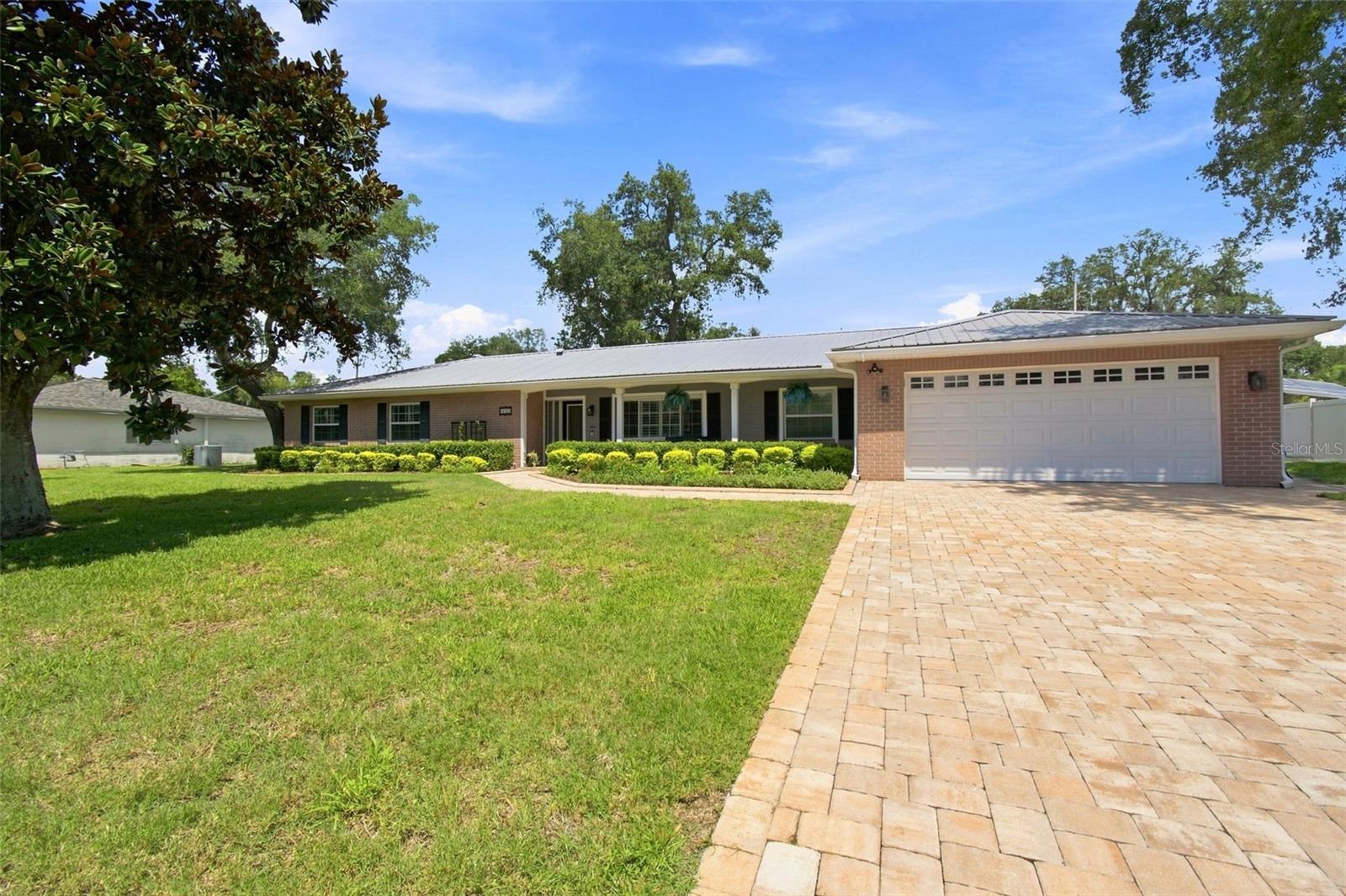 610 Hitching Post Dr Property Photo 2