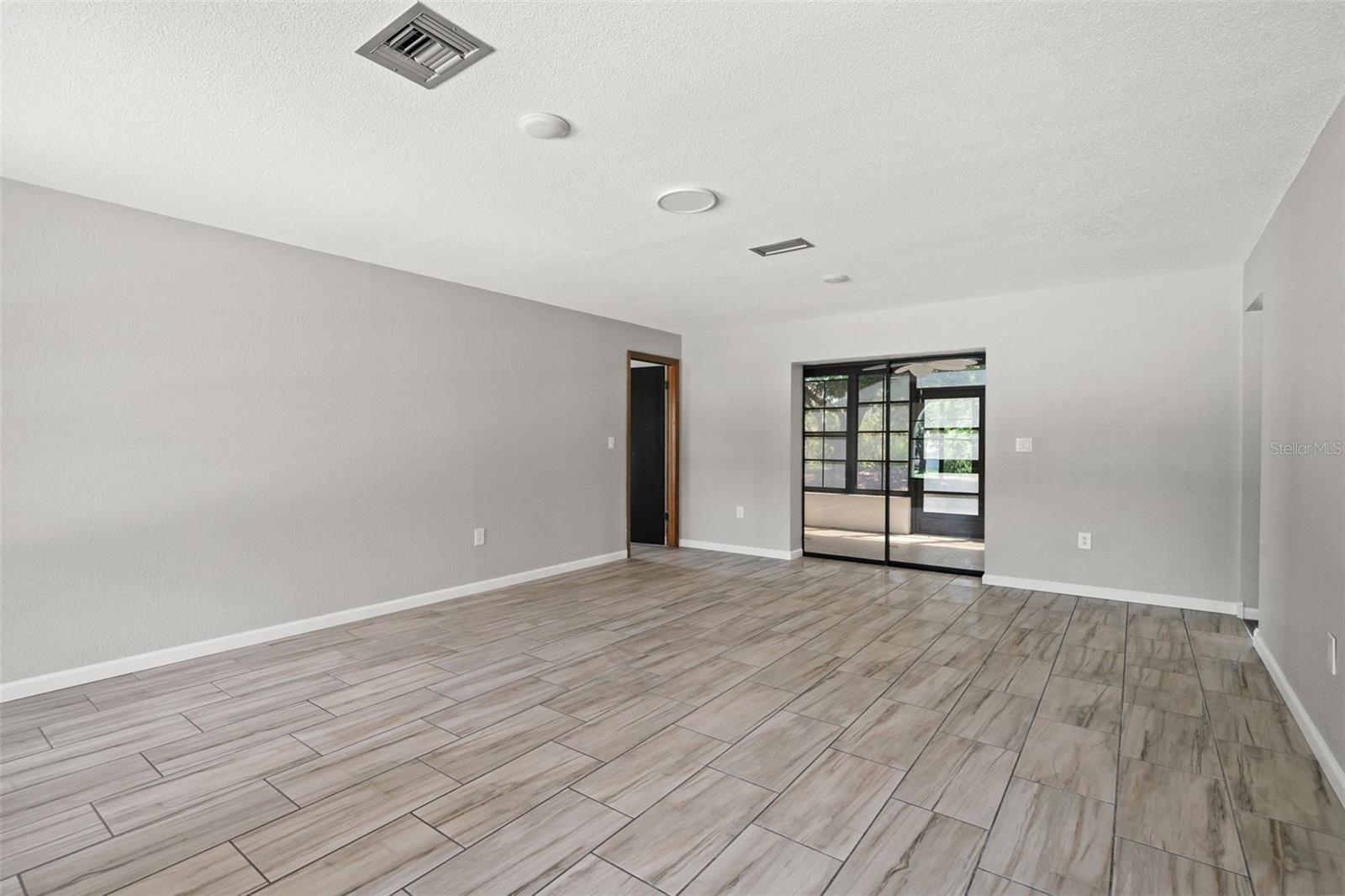 5138 Mentmore Ave Property Photo 13