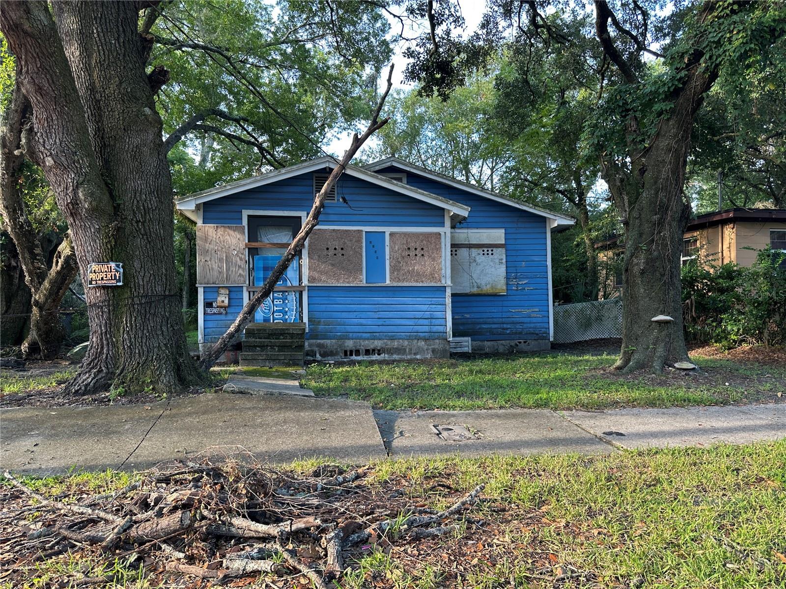 1258 W 31st St Property Photo 1