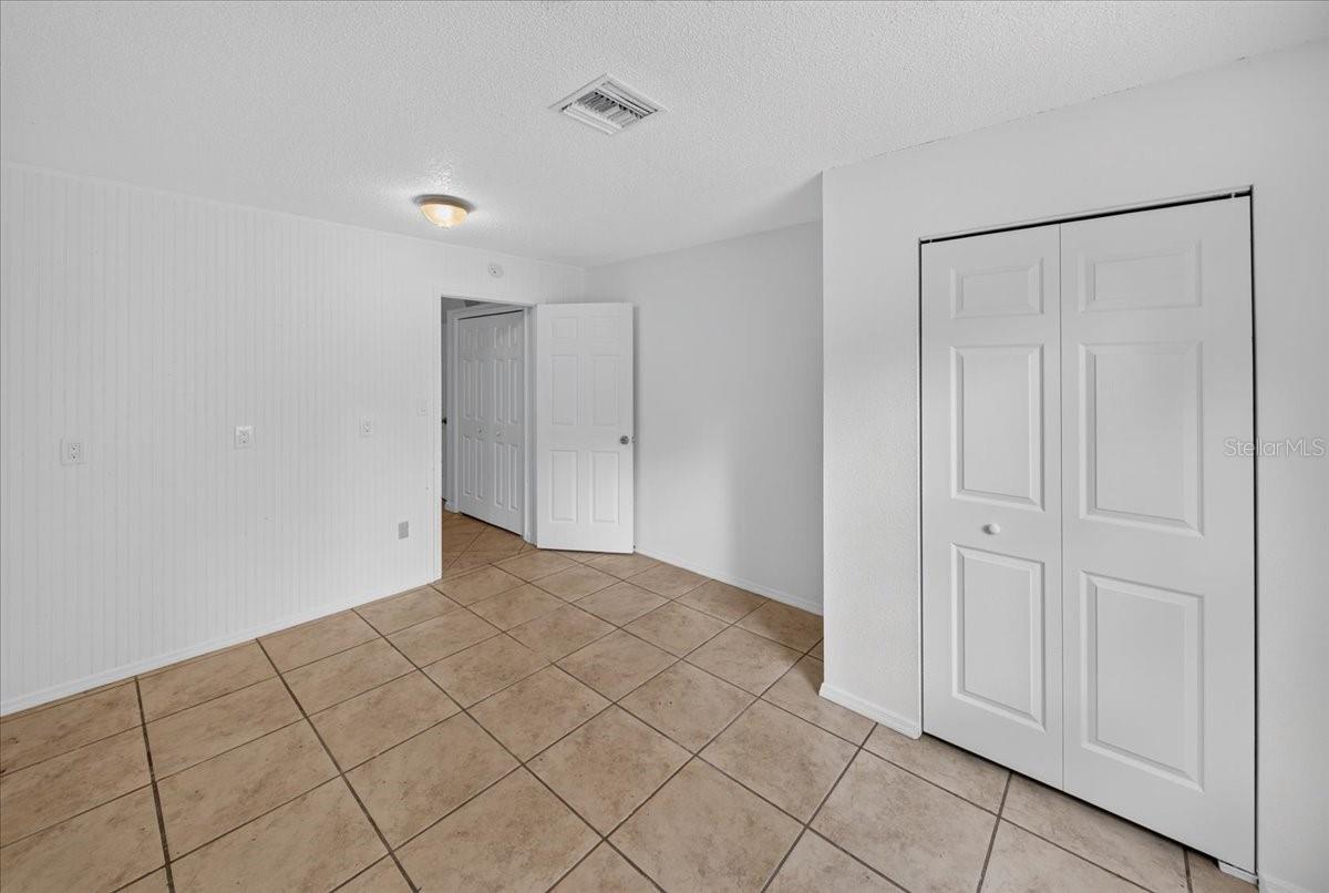 20105 Suncrest Dr Property Photo 10