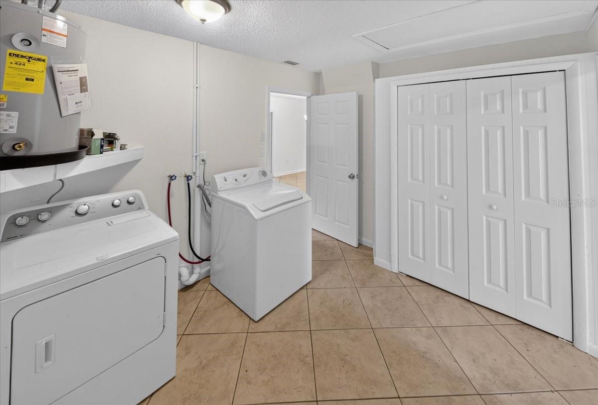 20105 Suncrest Dr Property Photo 17