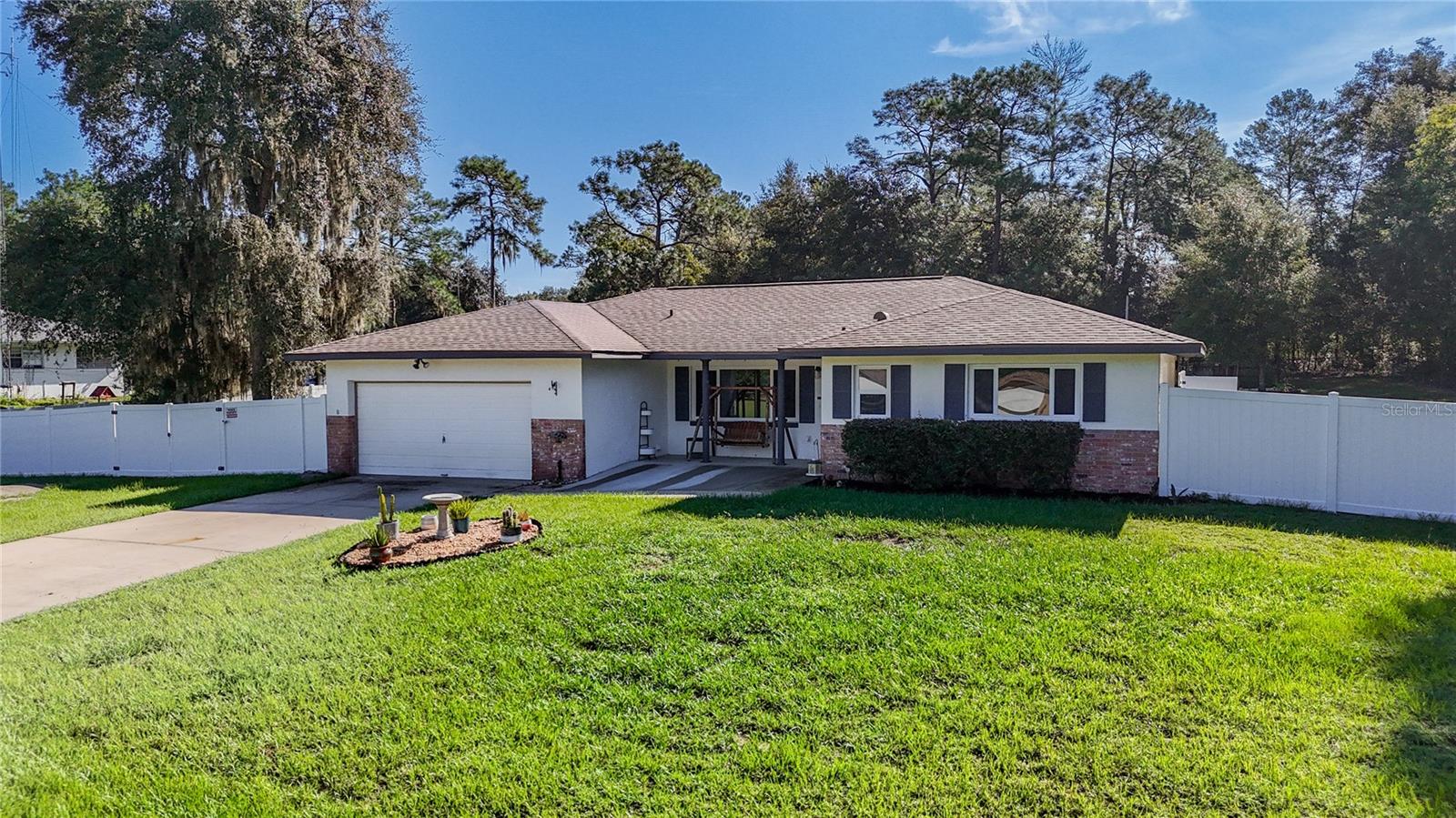 12261 S Elm Pt Property Photo 2