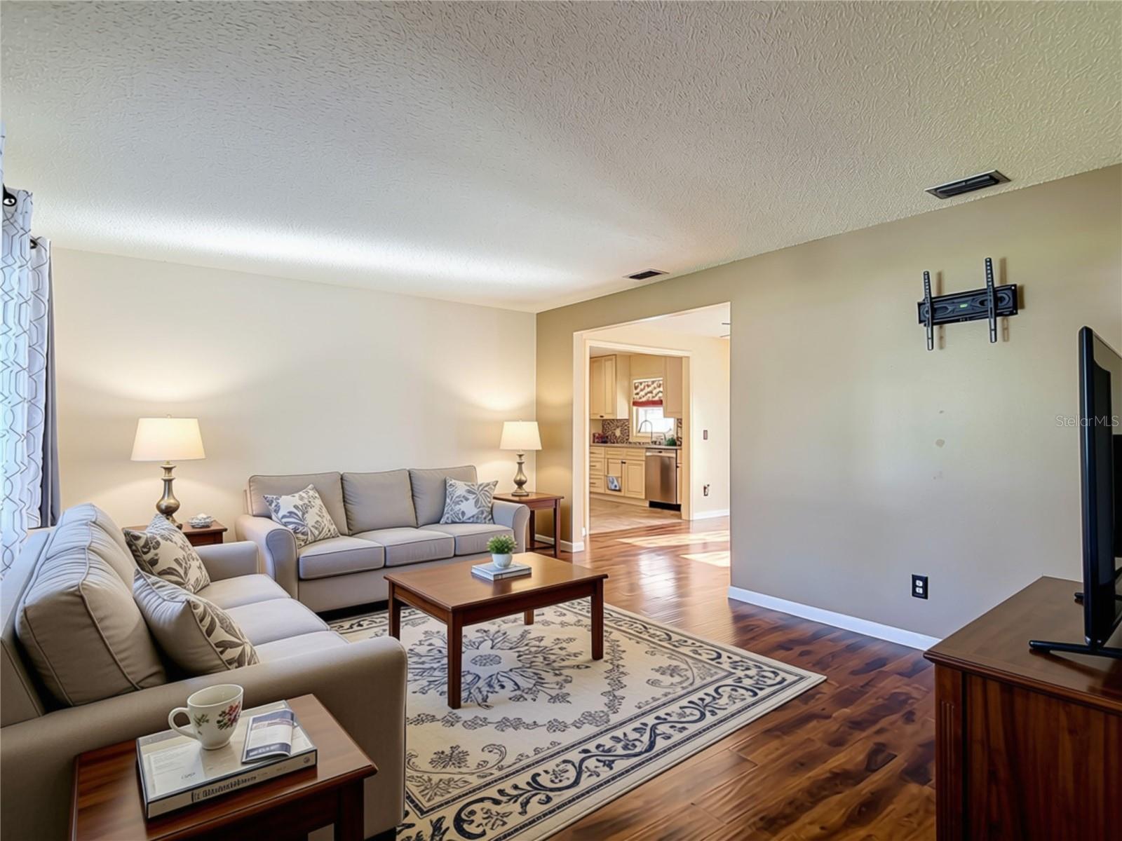12261 S Elm Pt Property Photo 6