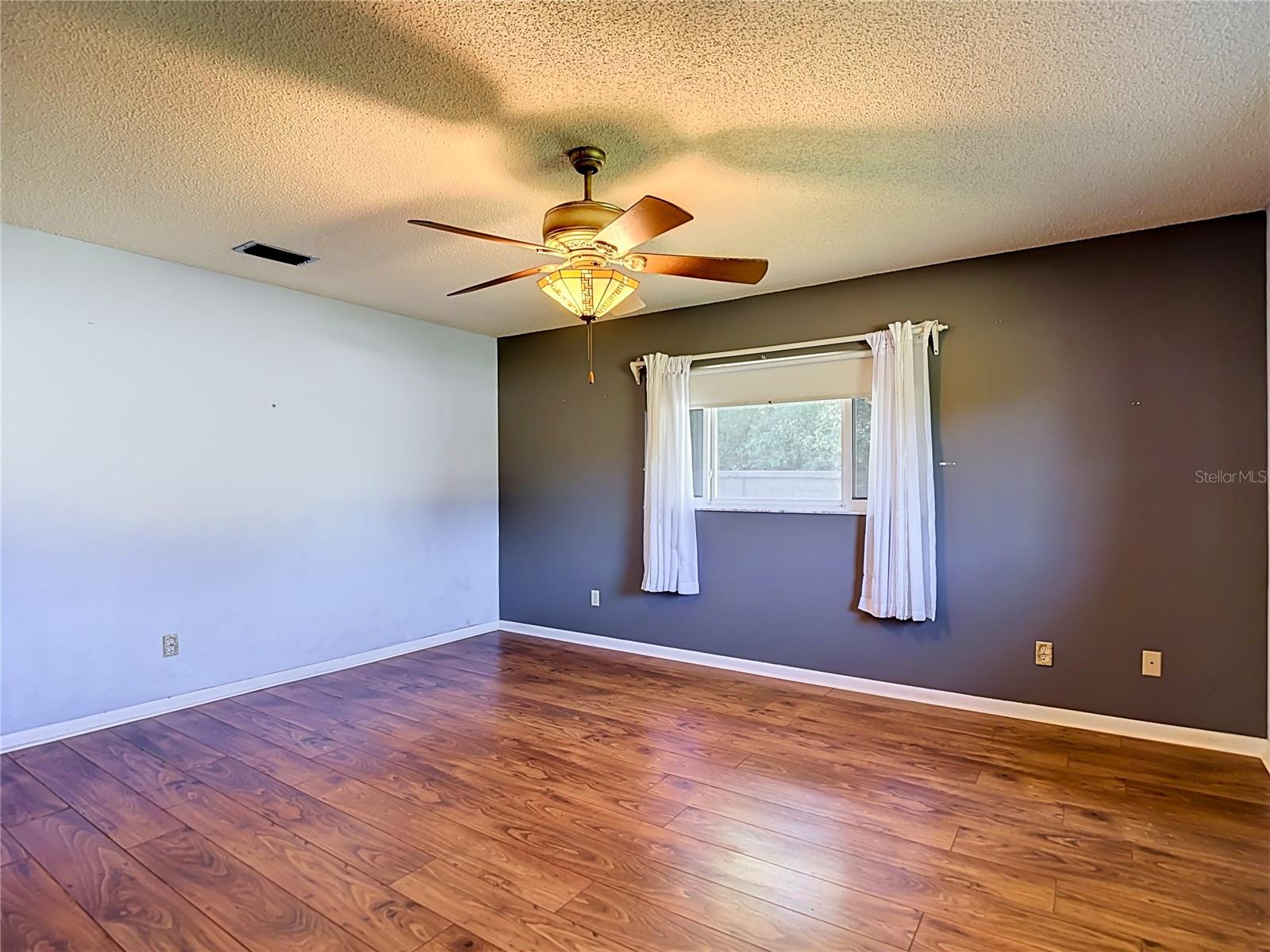 12261 S Elm Pt Property Photo 36