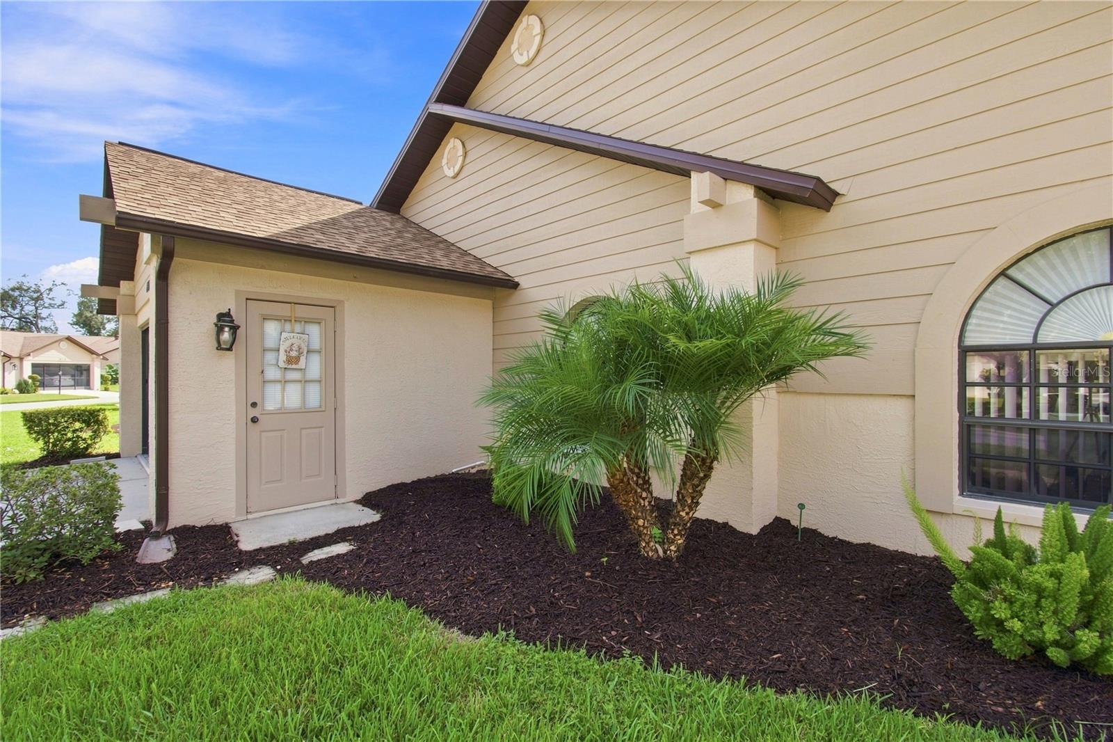 6706 Oak Cluster Cir Property Photo 6