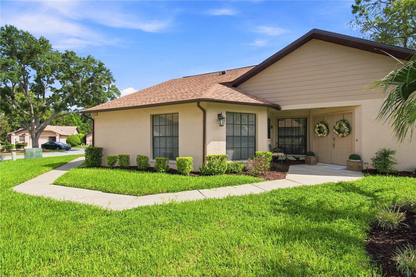 6706 Oak Cluster Cir Property Photo 8