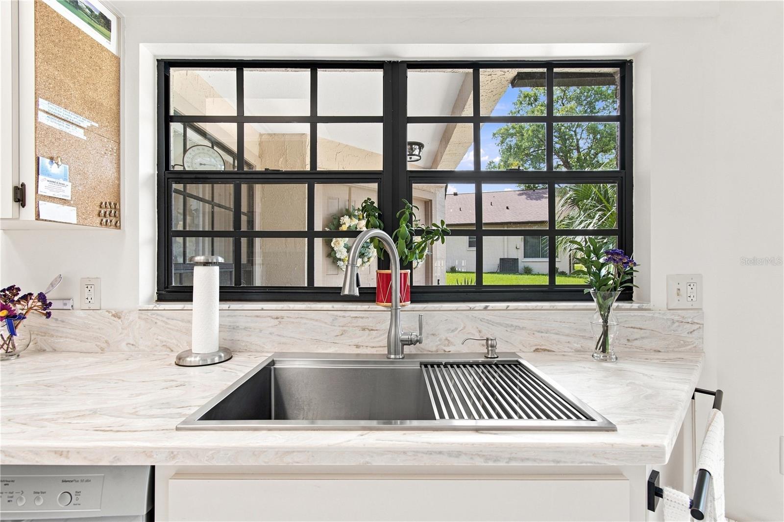 6706 Oak Cluster Cir Property Photo 15