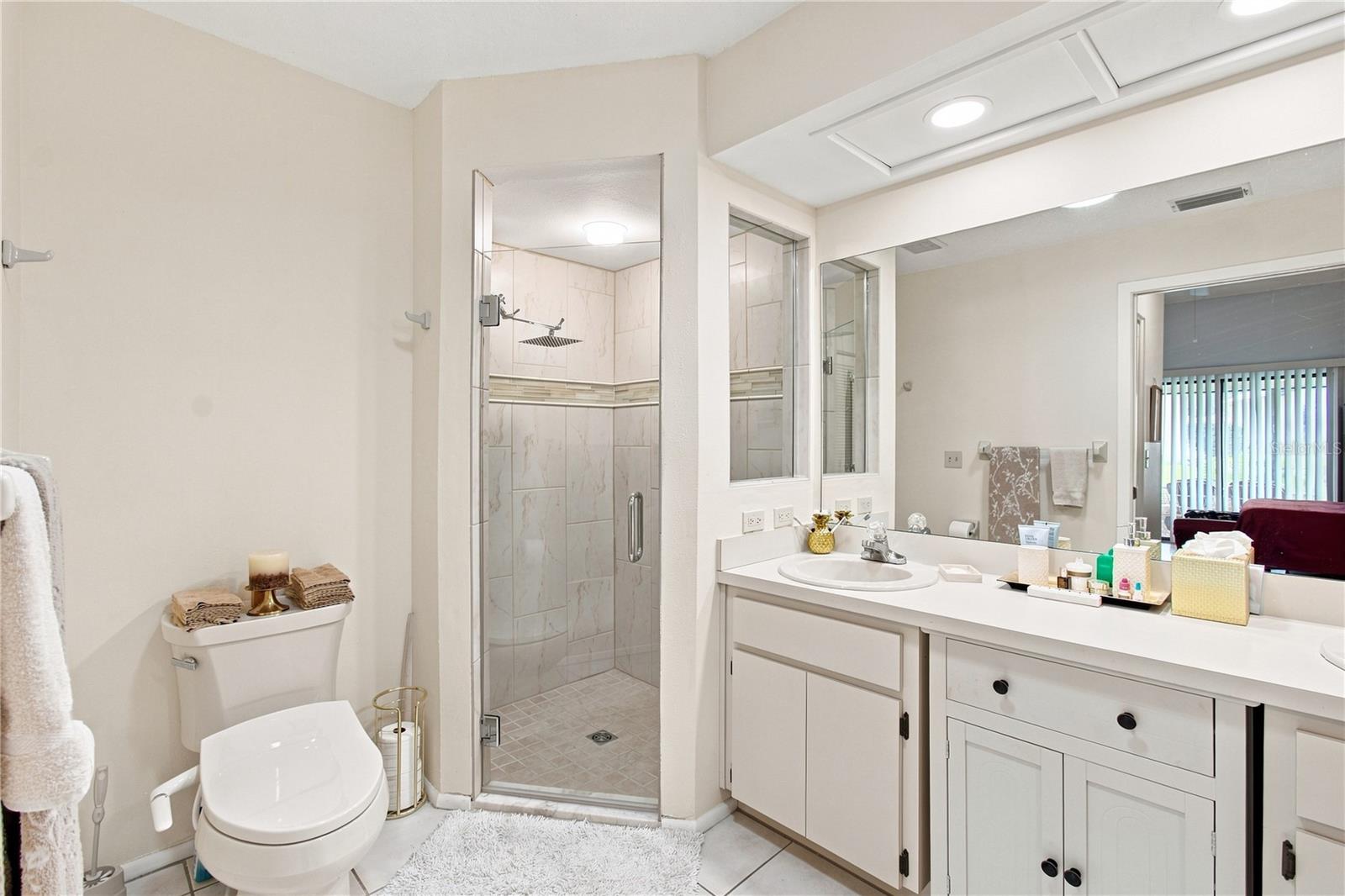 6706 Oak Cluster Cir Property Photo 25