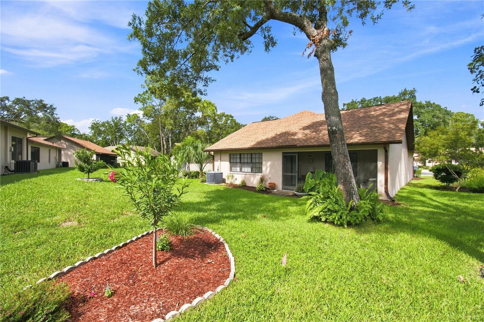 6706 Oak Cluster Cir Property Photo 40