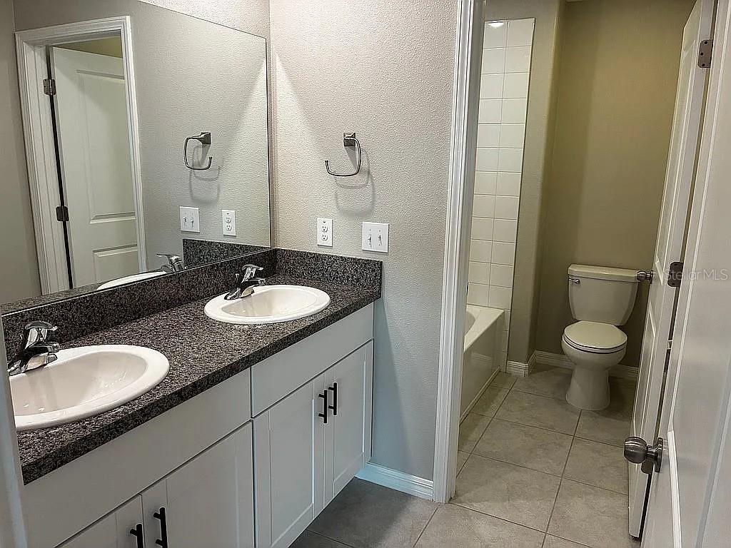 9100 Shadyside Ln Property Photo 22