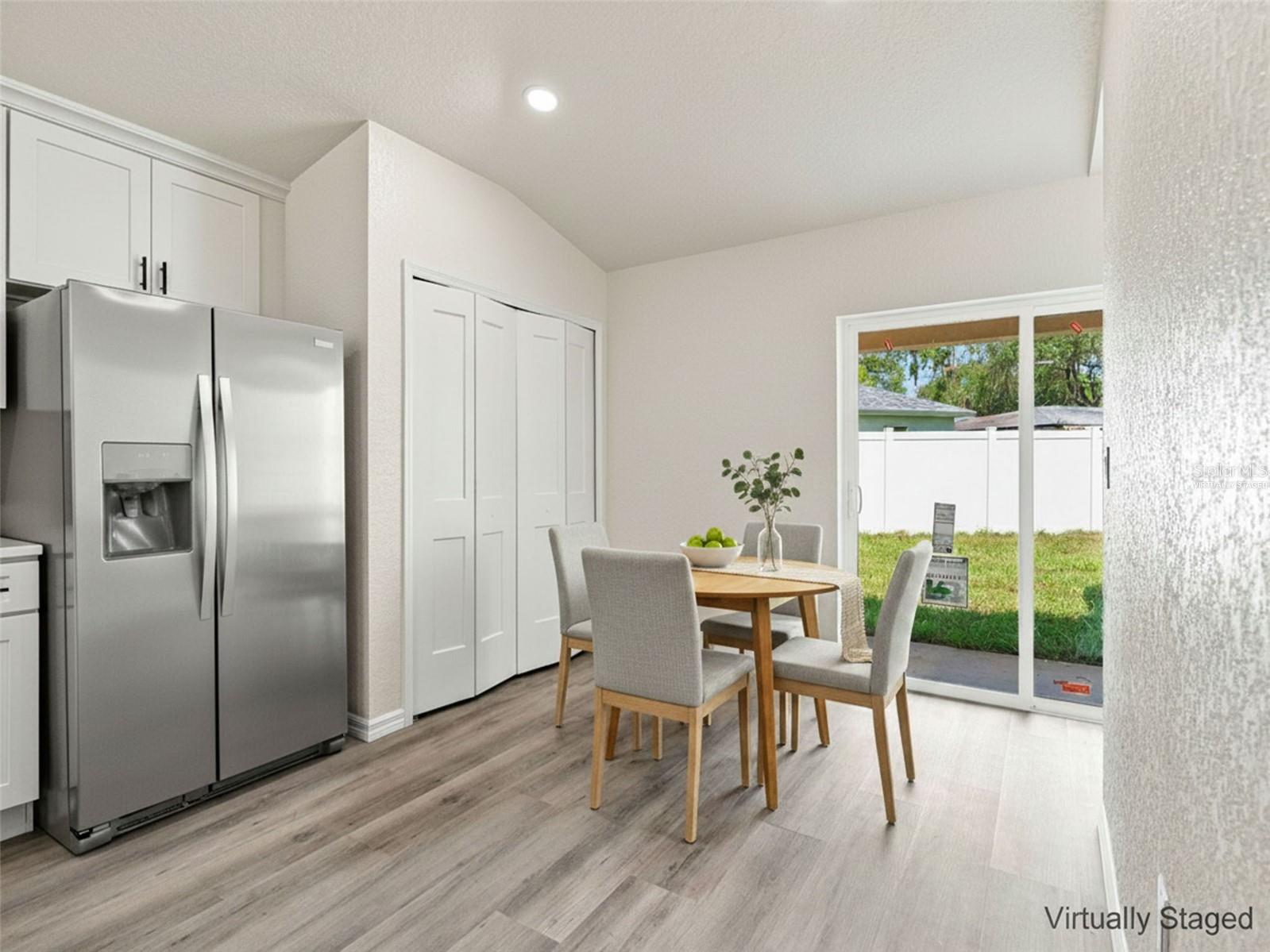 3305 Harden St Property Photo 15