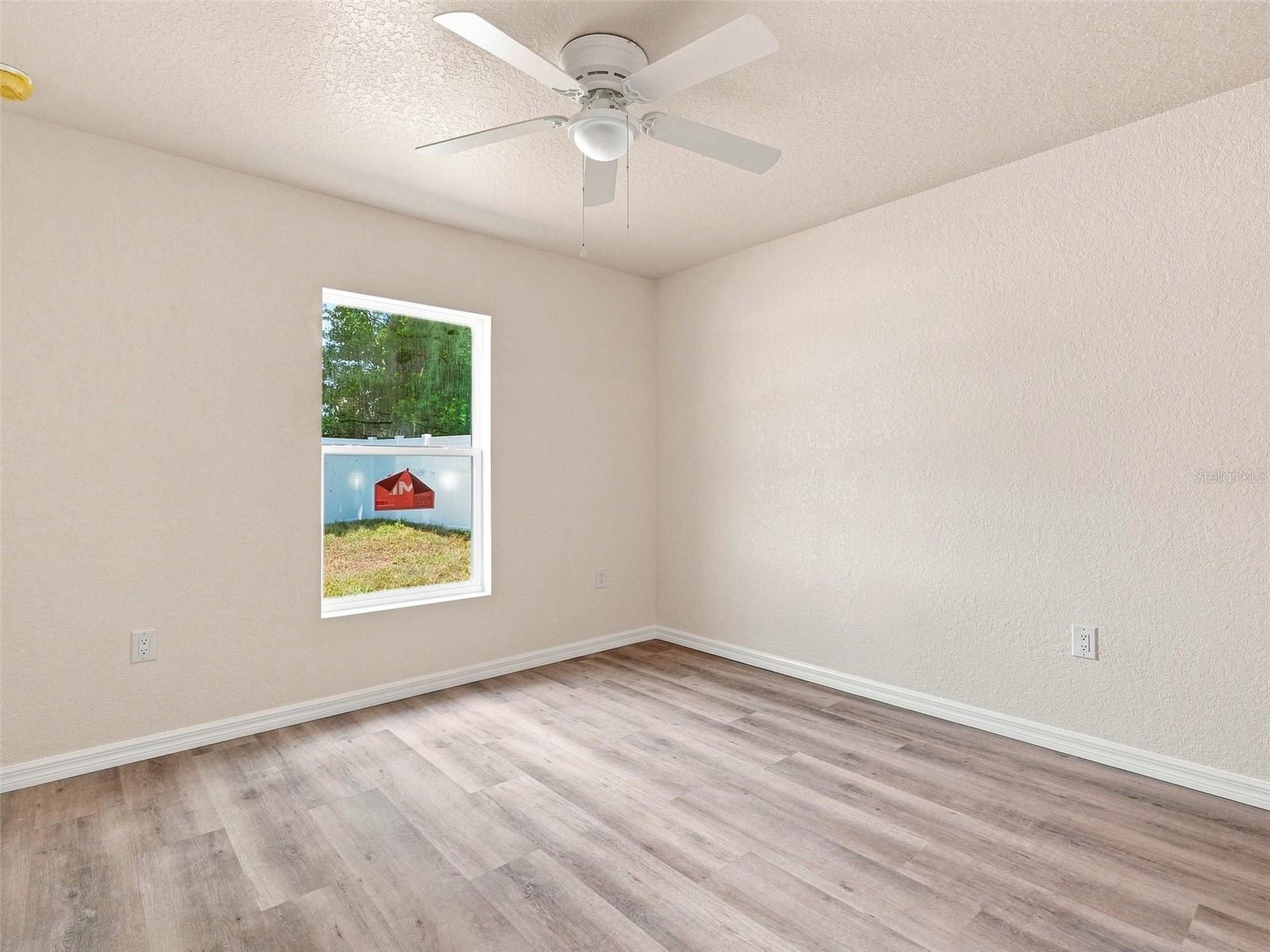 3305 Harden St Property Photo 20
