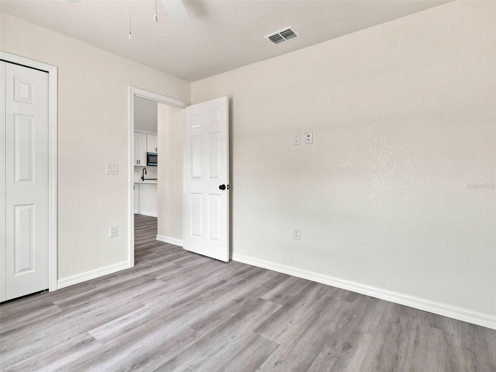 3305 Harden St Property Photo 22