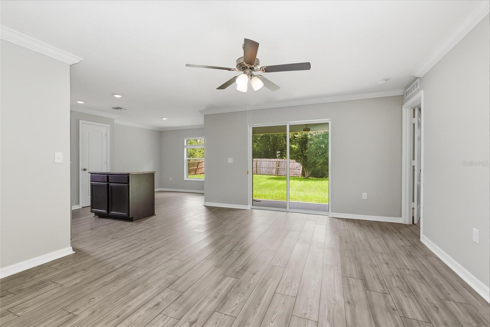 3477 Coachman Dr Property Photo 8