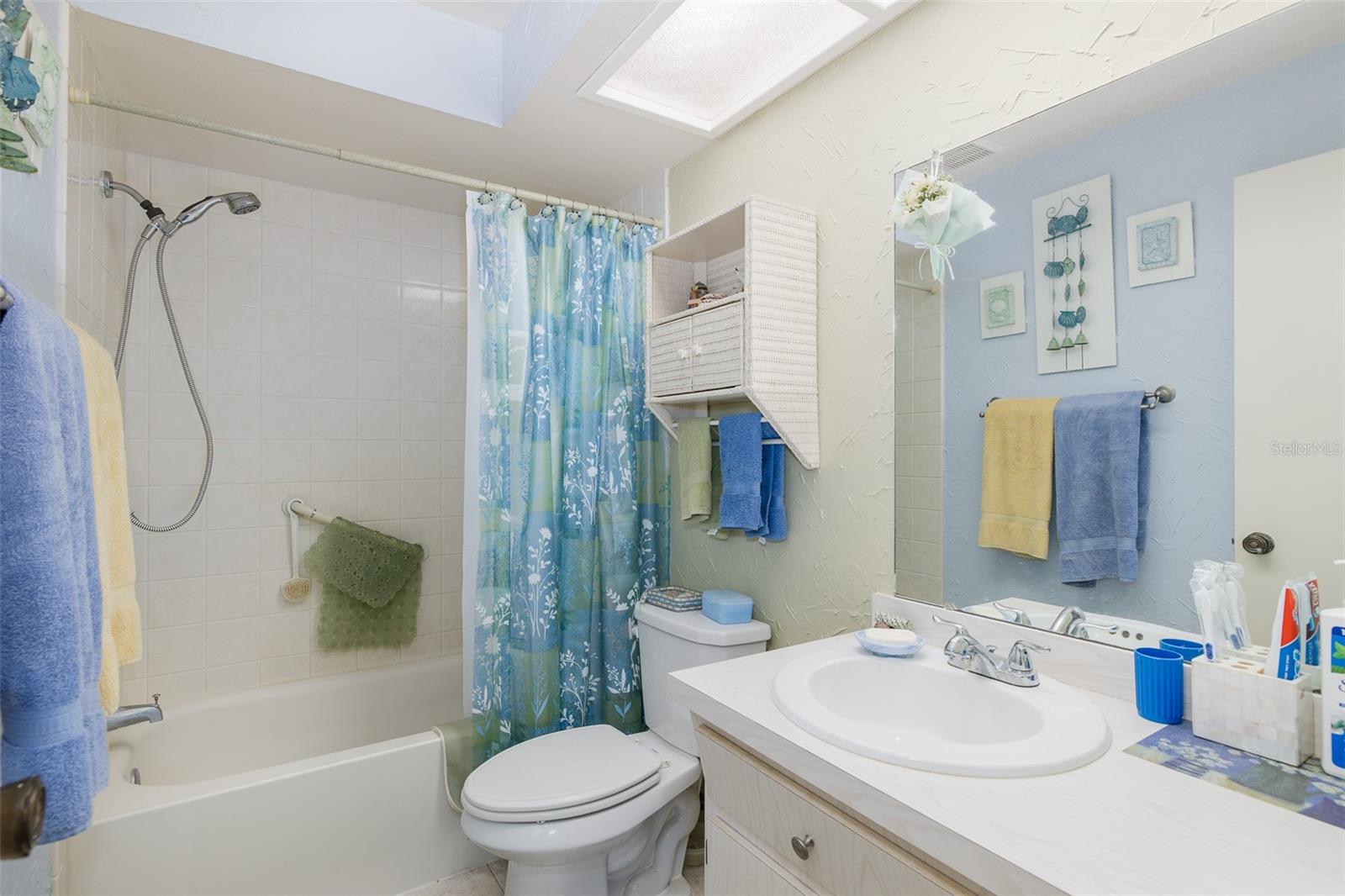 1428 Summer Isle Ct Property Photo 16